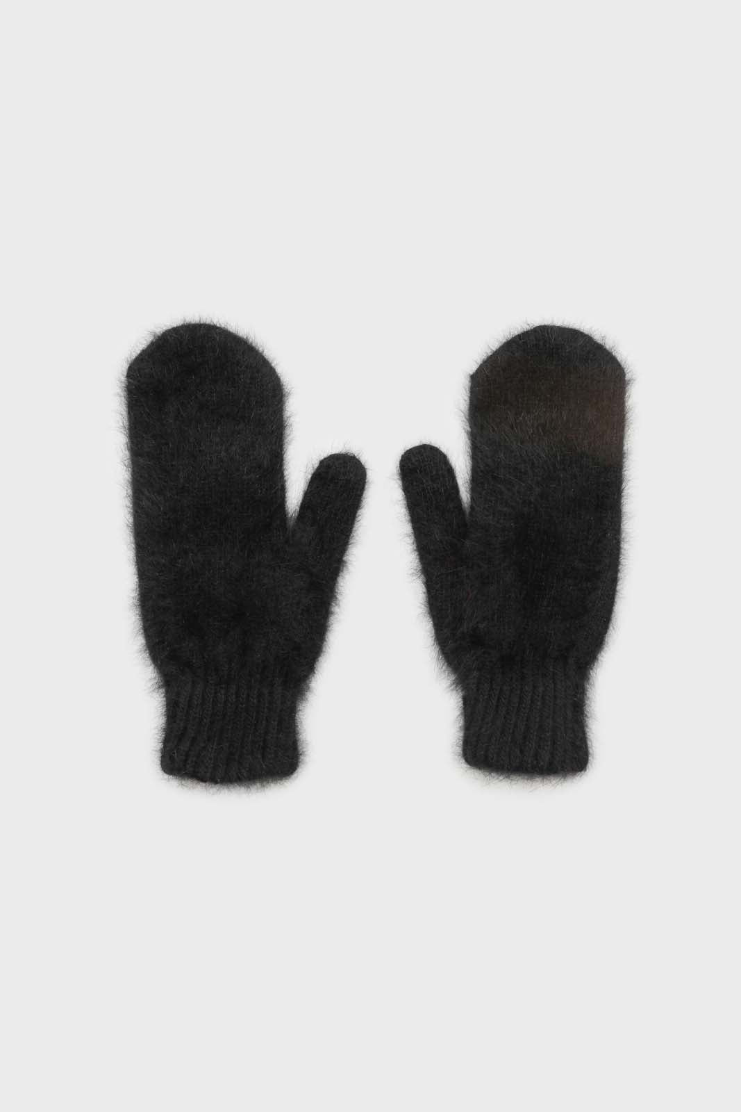 Black mohair mittens_2