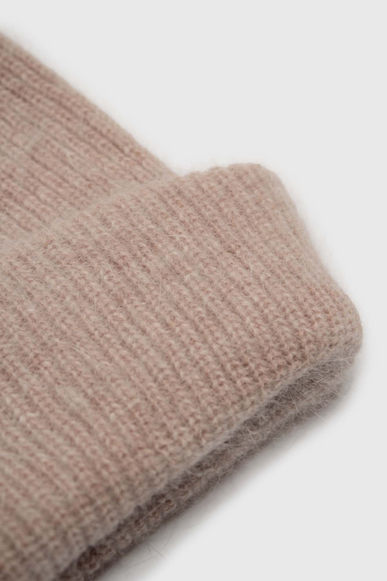 Light beige mohair beanie hat_3