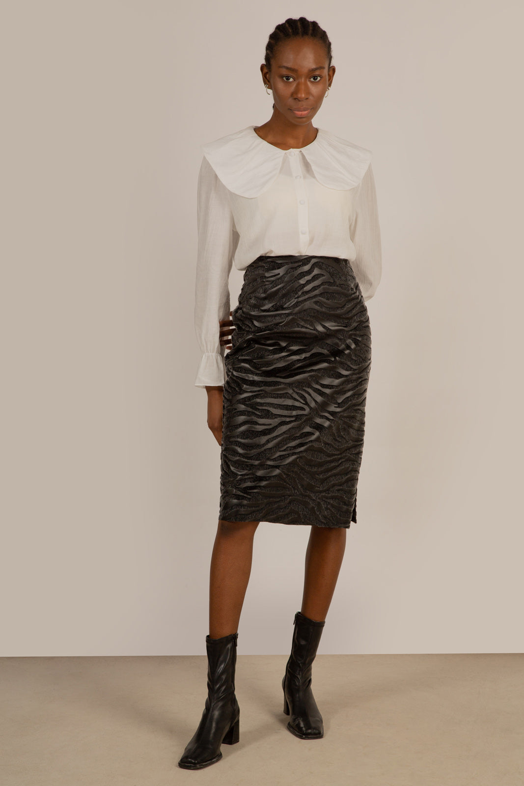 White large collar blouse_3