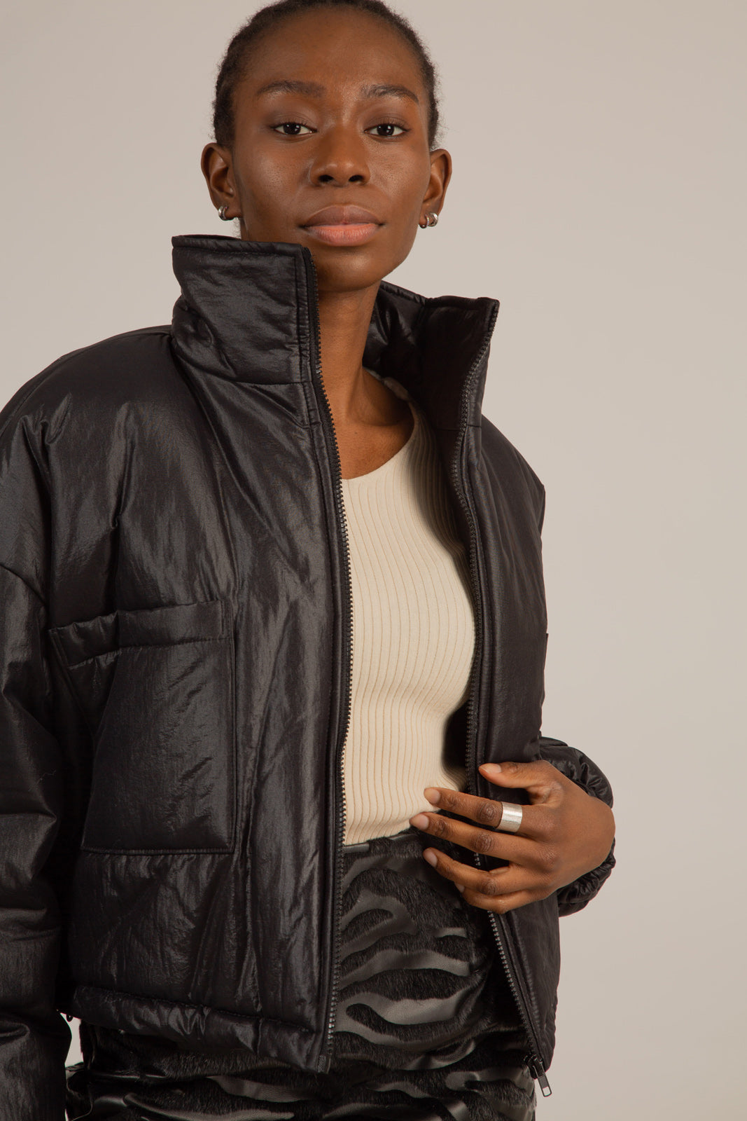 Black and ivory faux fur lined jacket_4