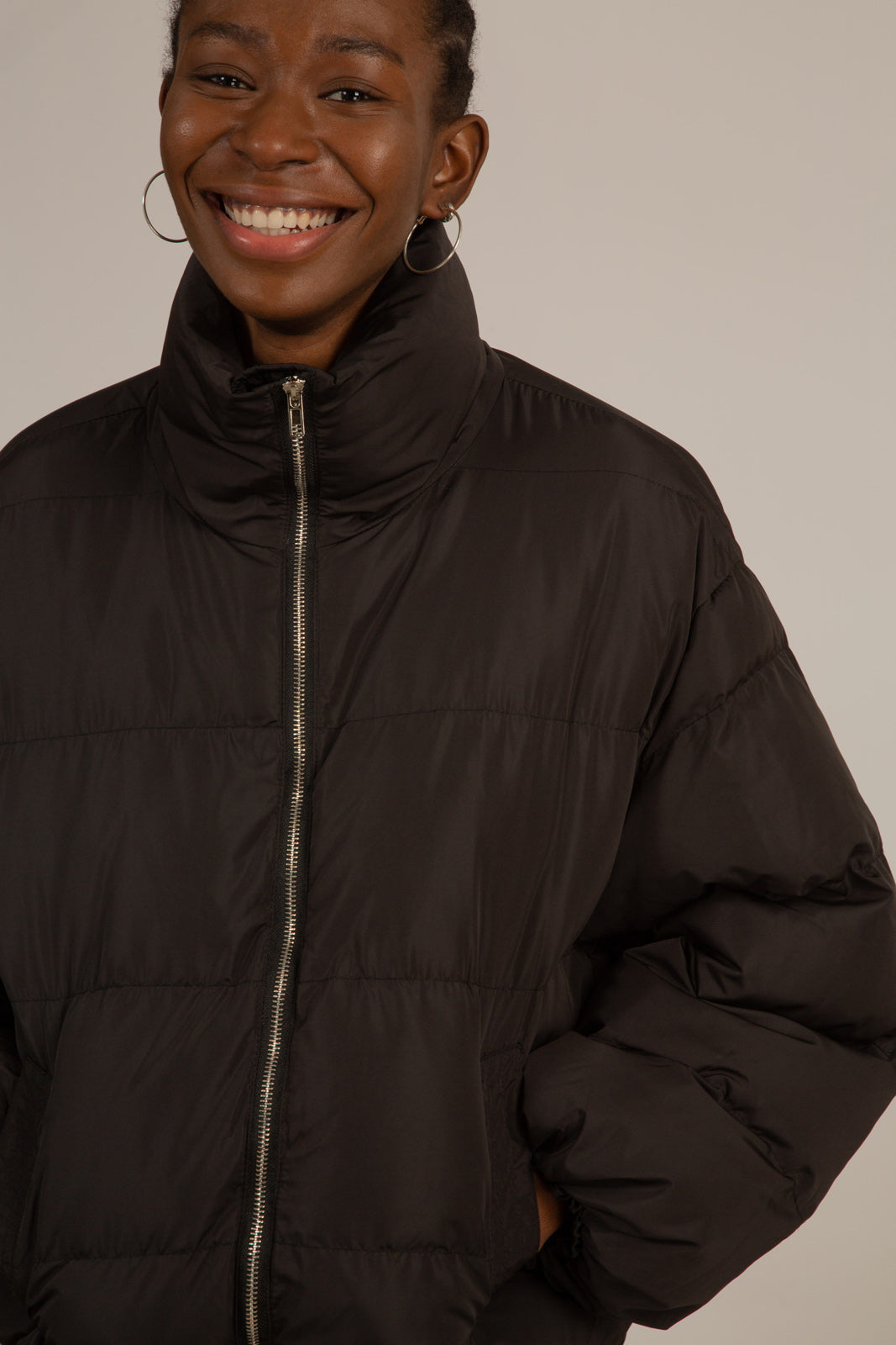 Black panel strip puffer jacket_2
