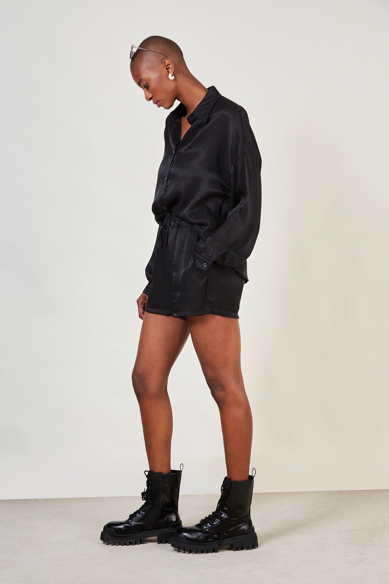 Black long sleeved gauzy shirt_6