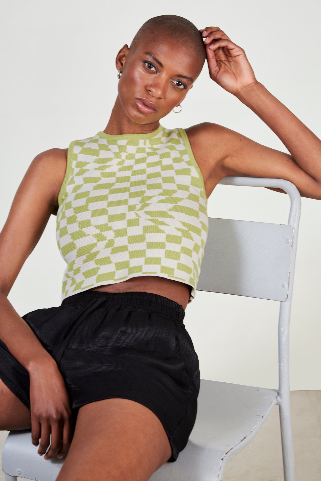 Green and white psychedelic knit tank_5