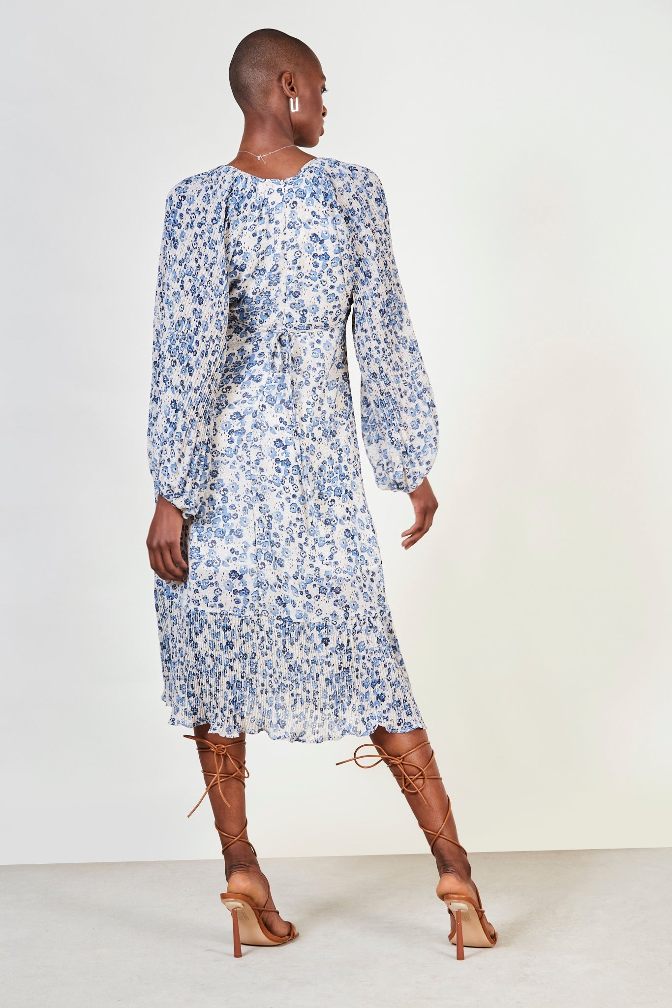 Ivory and blue floral print V neck dress_3