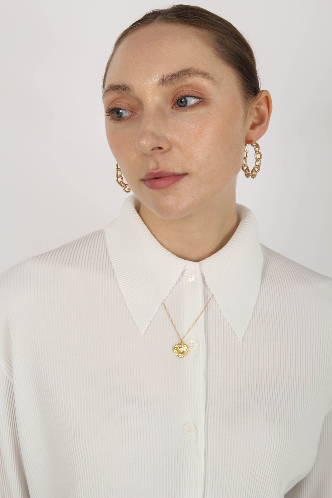 White micro pleated long sleeved shirt_8