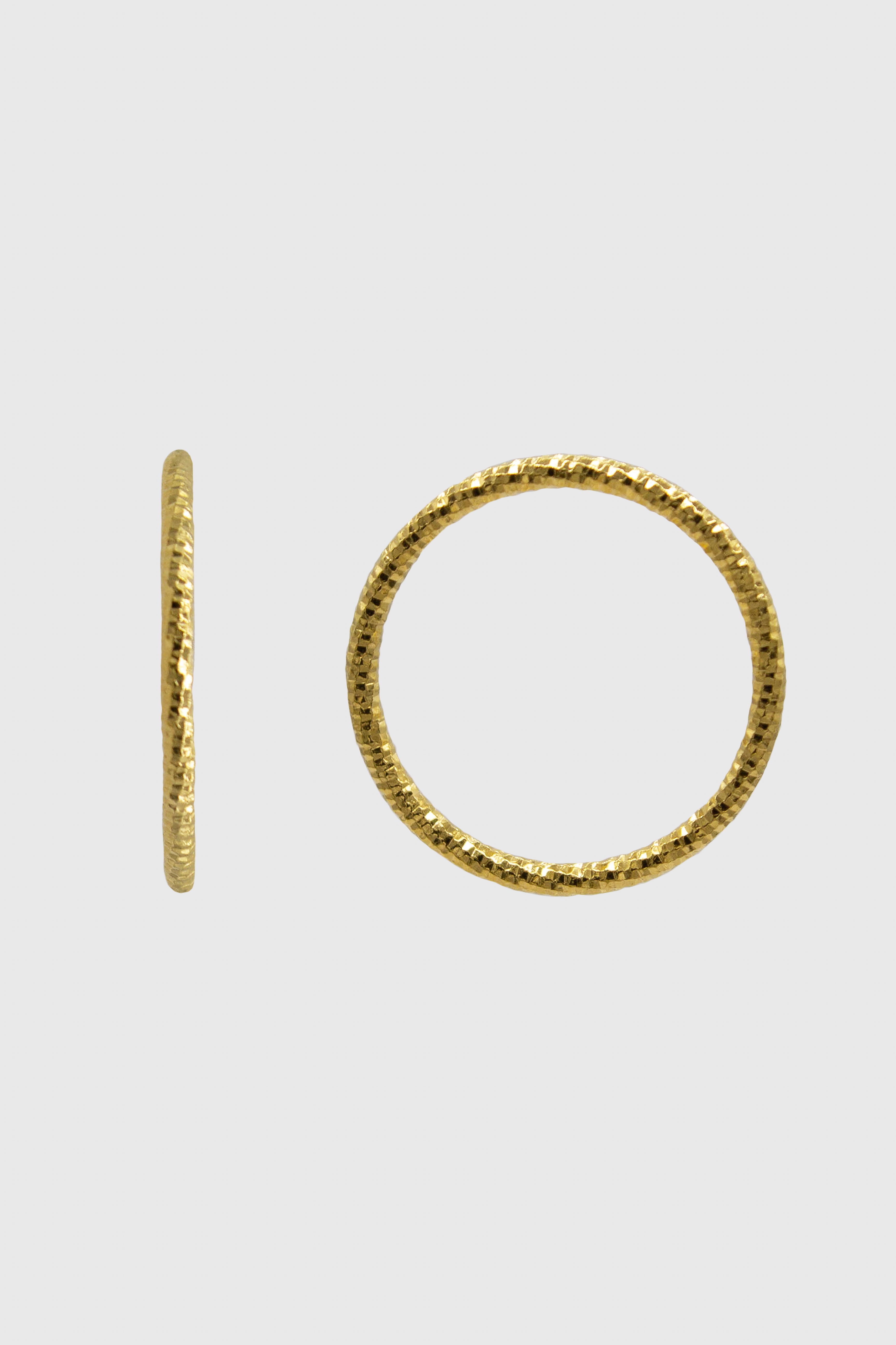Gold hammered thin band_4