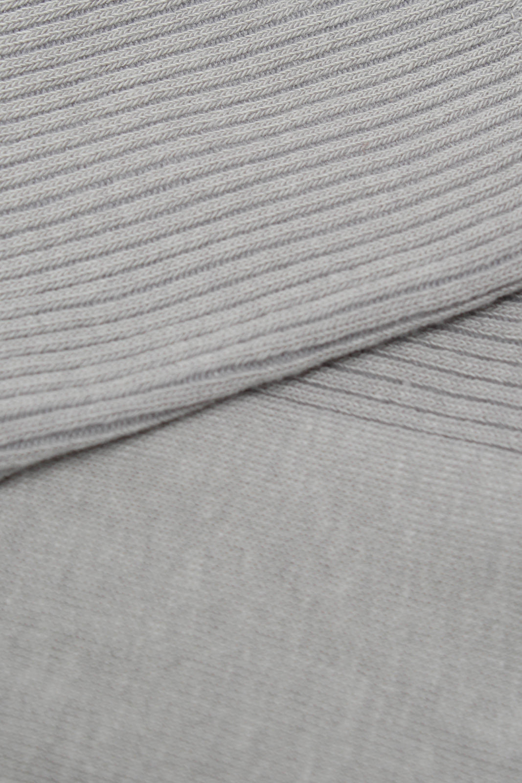 Pale grey classic ribbed socks_2