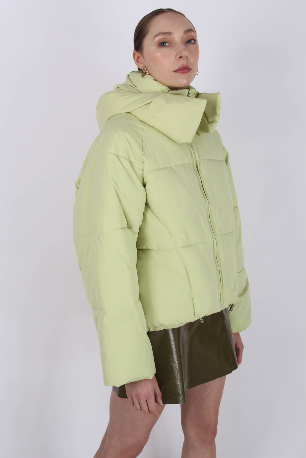 Lemon yellow thick hooded puffer jacket_5