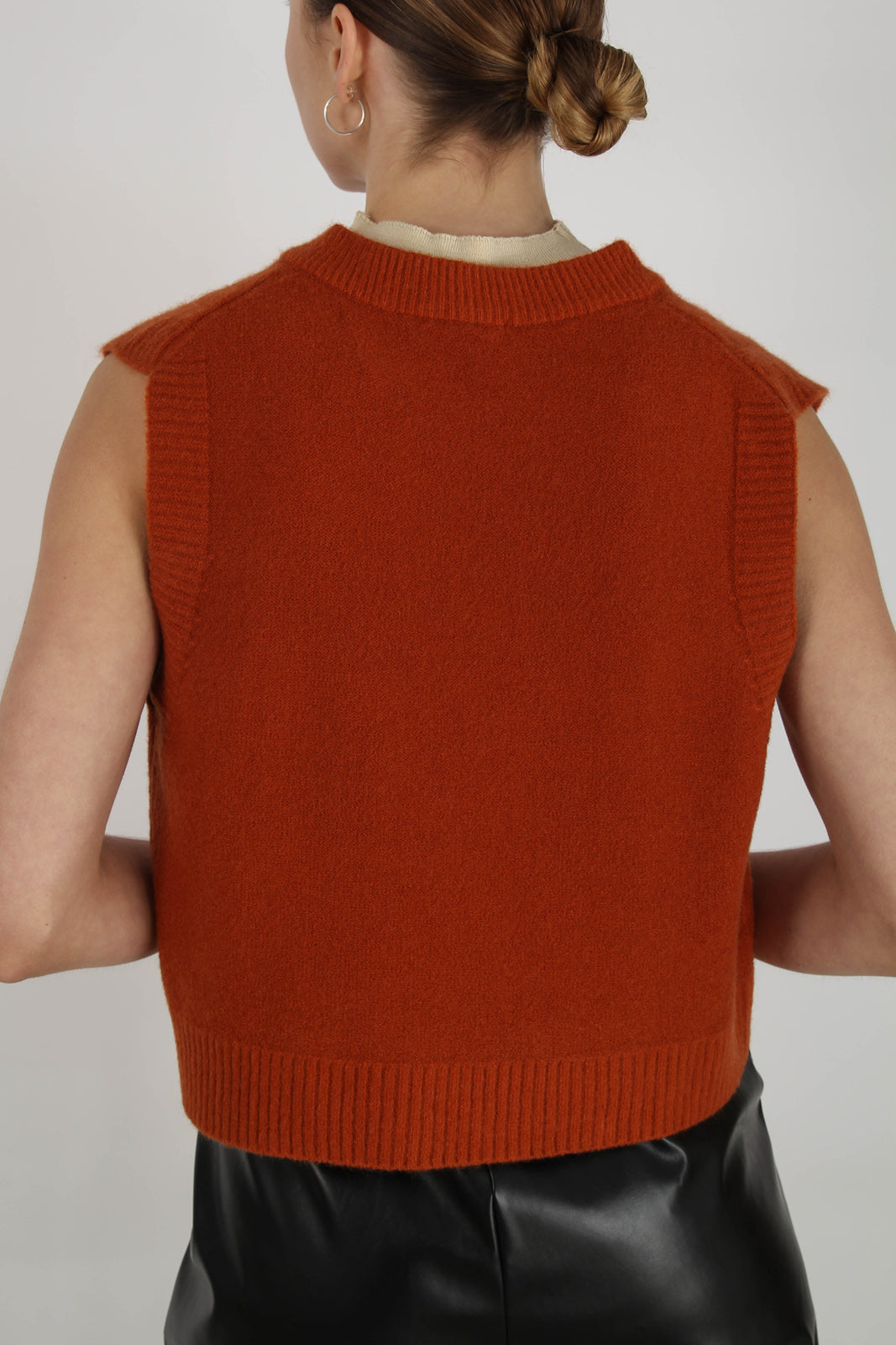 Dusty orange deep V neck sweater vest_7