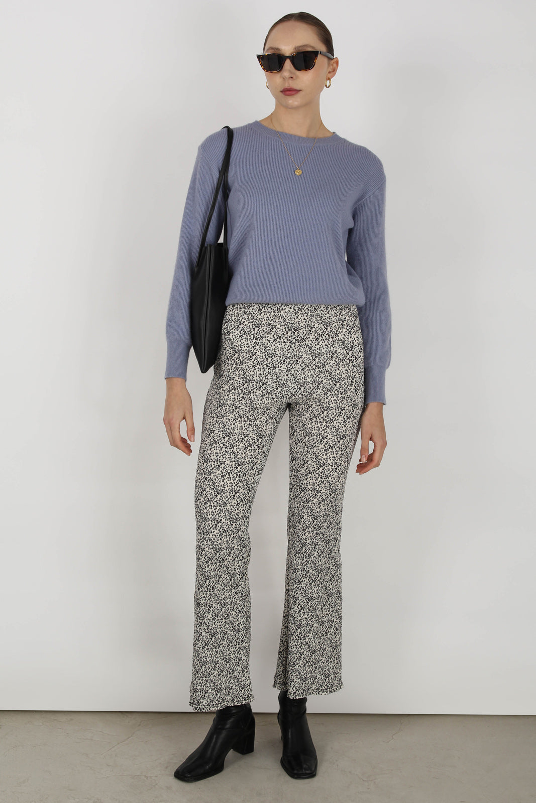 Pale blue ribbed crew neck jumper_8