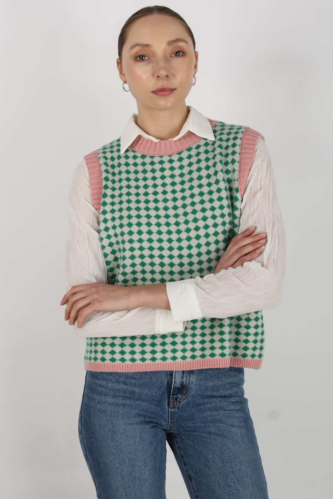 Pink and mint intarsia diamond sweater vest_1