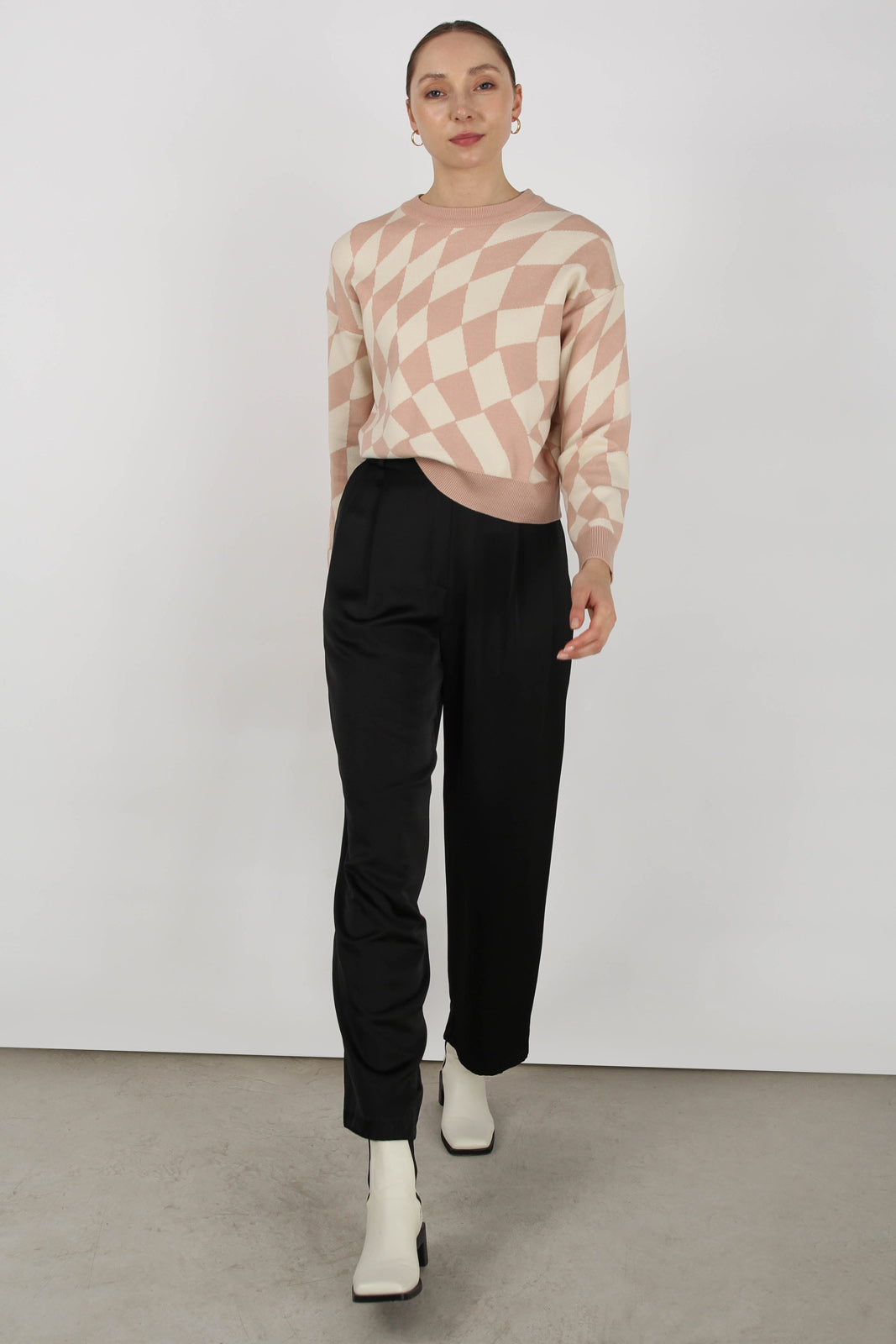 Pink and ivory psychedelic intarsia jumper_8