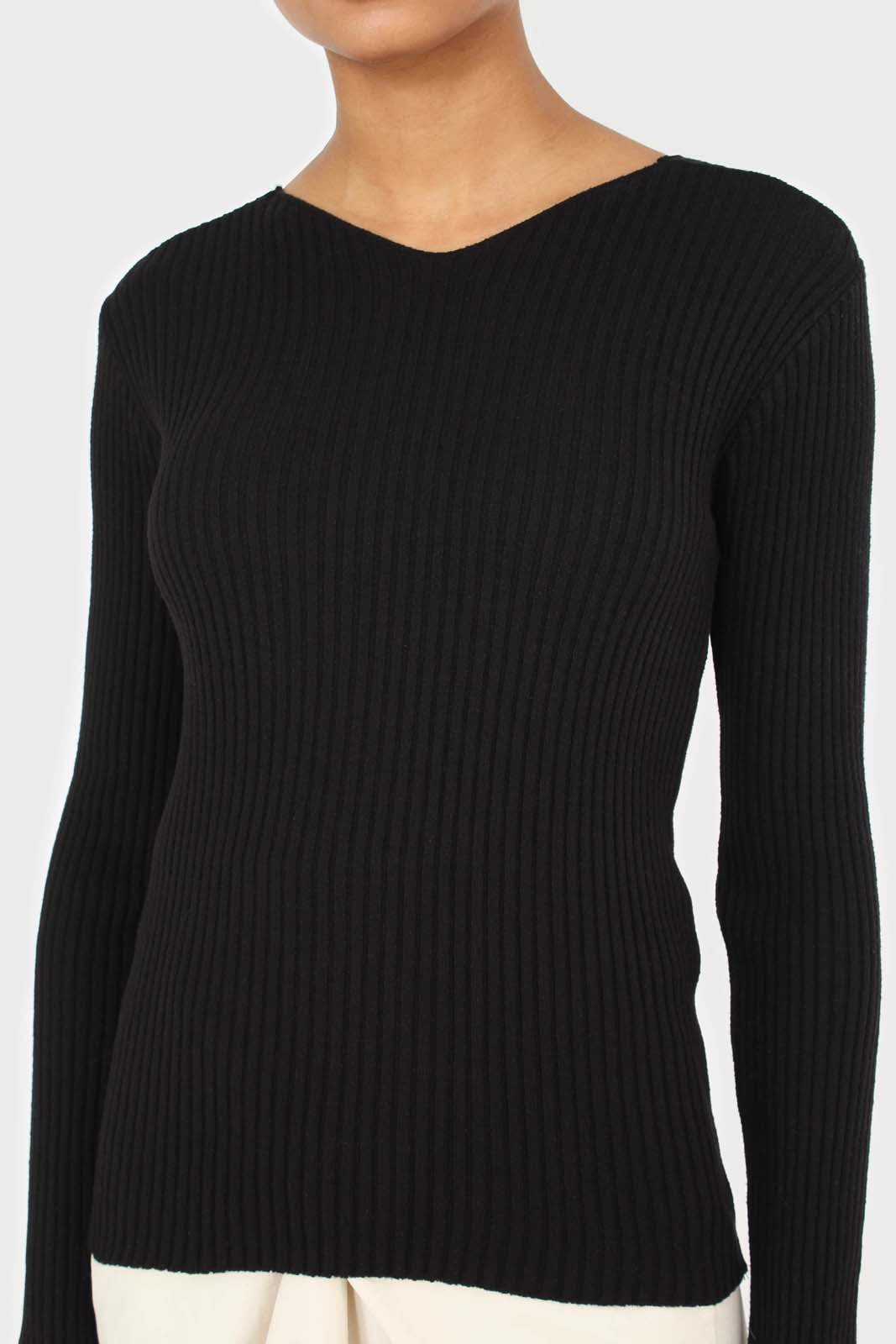 Black ribbed double V fitted knit top_2