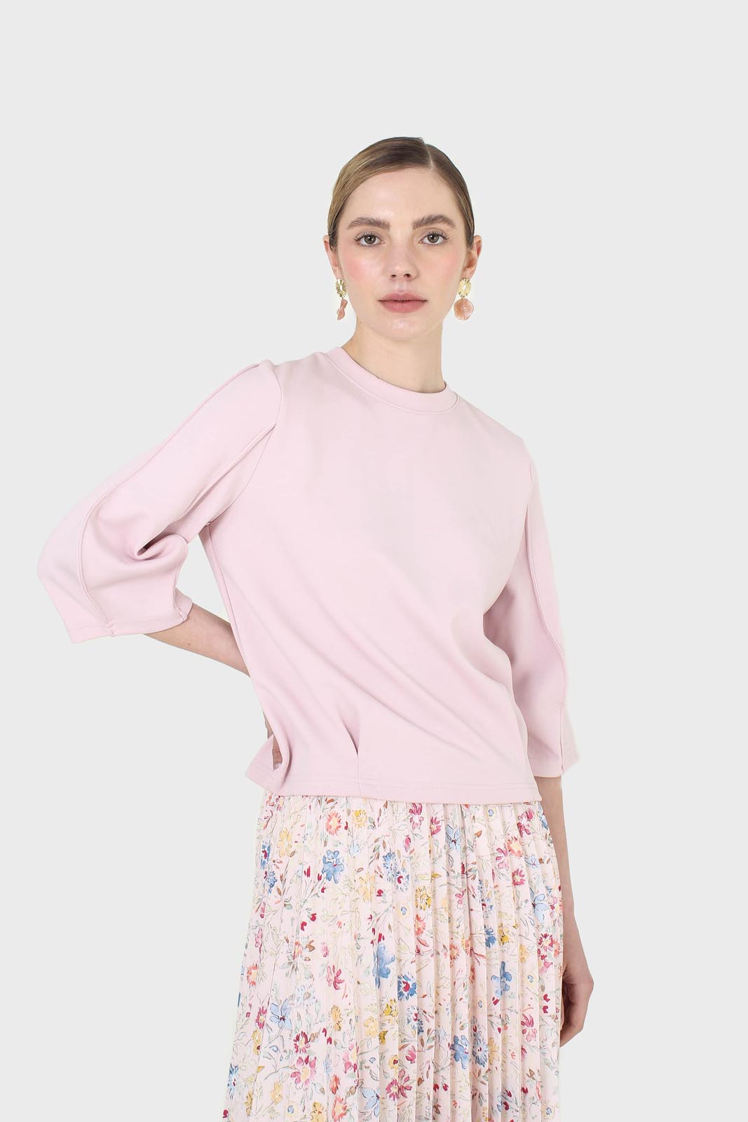Pale pink sharp seamed 3/4 sleeve top_4