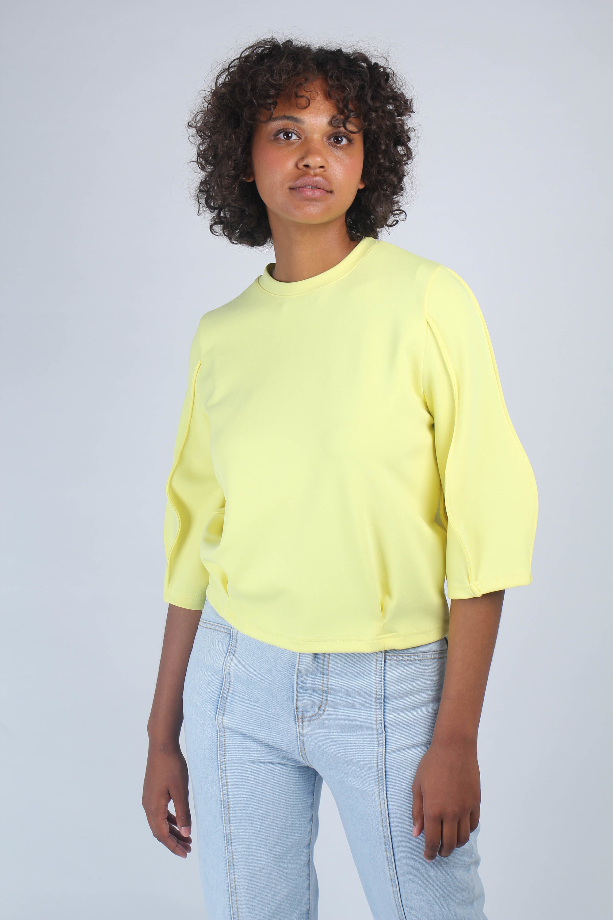 Yellow sharp seamed 3/4 sleeve top_8