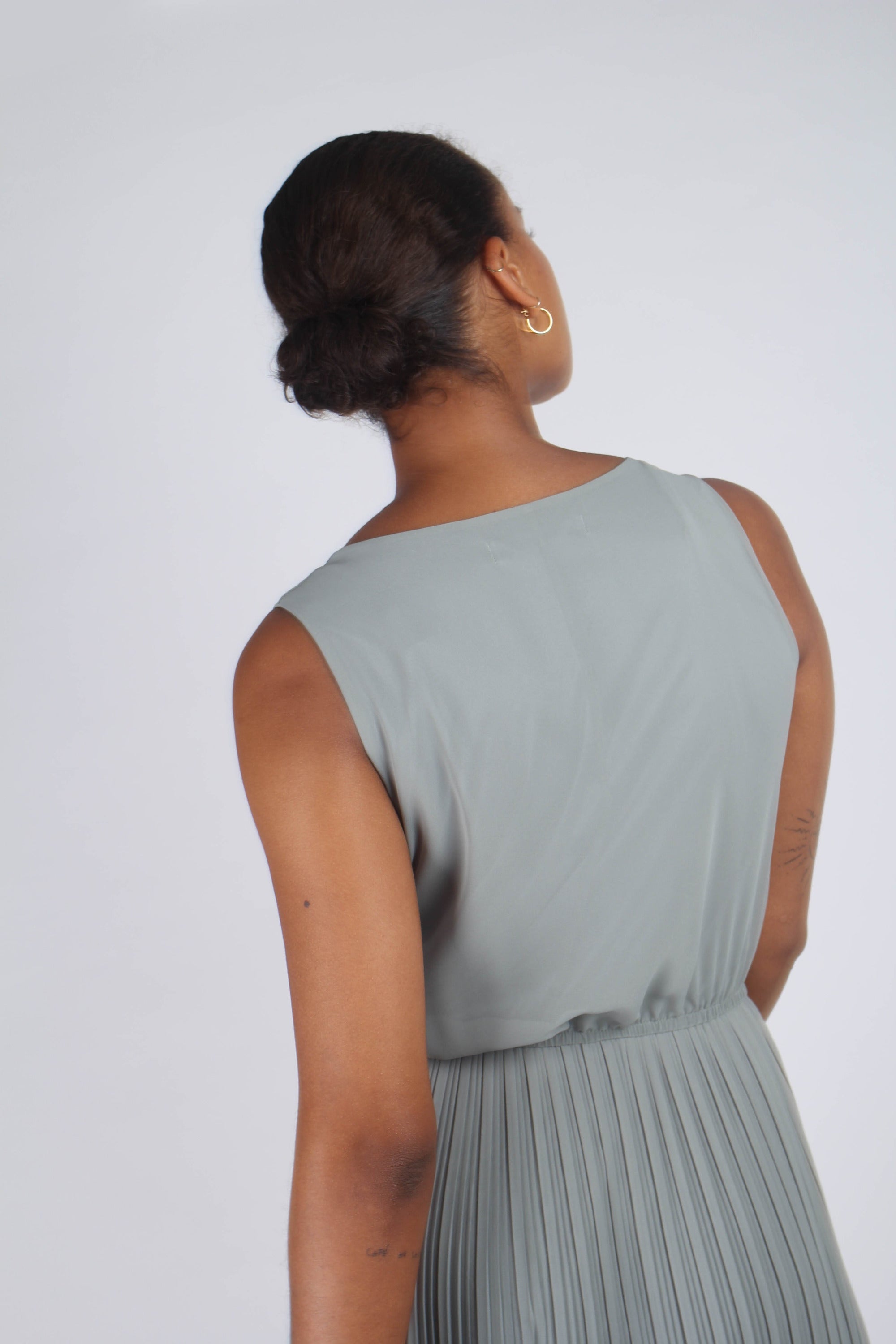 Mint silky micro pleat maxi dress_16