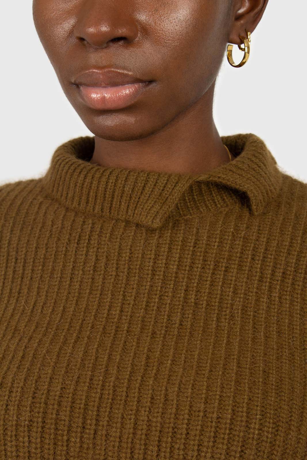 Khaki and pink colorblock mock neck angora jumper_5