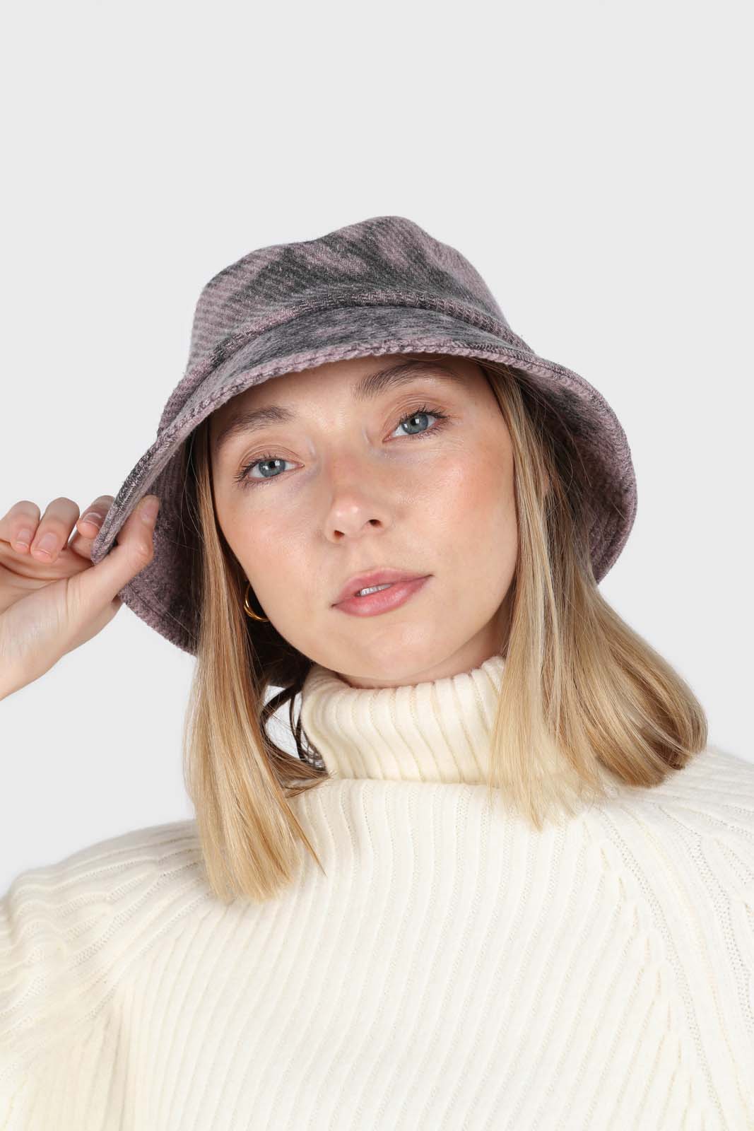 Ivory wool shaped rib turtleneck jumper_6