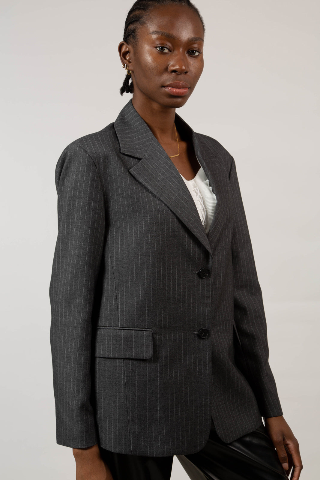Grey pinstripe single breasted blazer_3