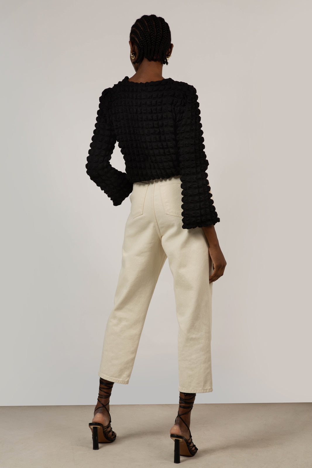 Ivory pleated loose fit jeans - 567_3