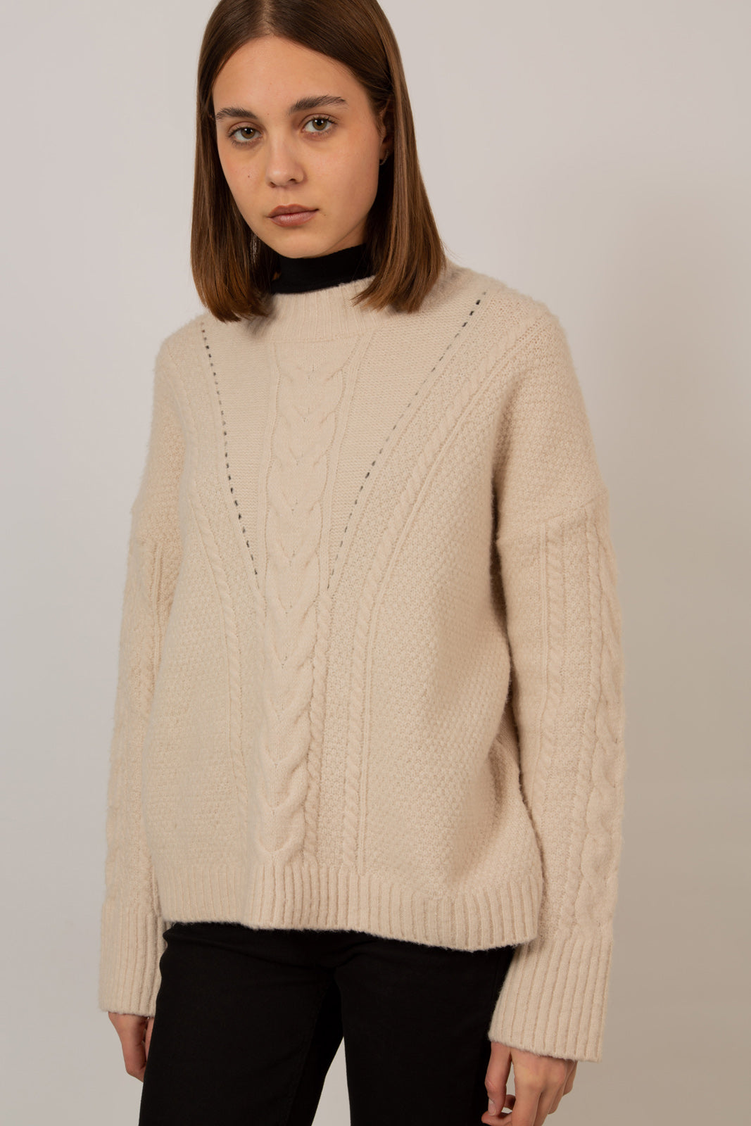 Beige V cable loose fit jumper_2