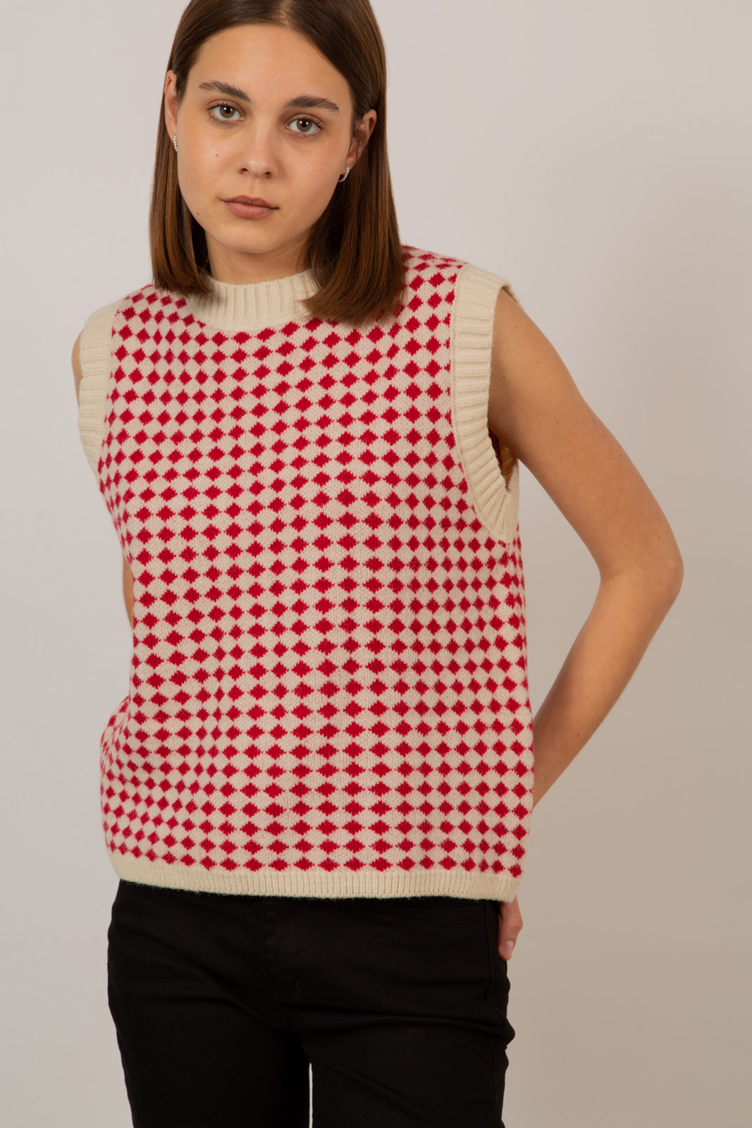 Ivory and red intarsia diamond sweater vest_1