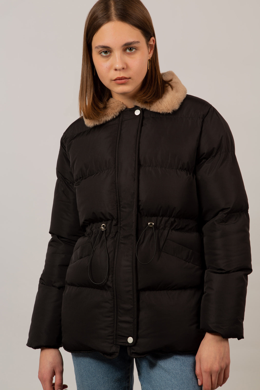 Black and brown fur collar puffer jacket_1