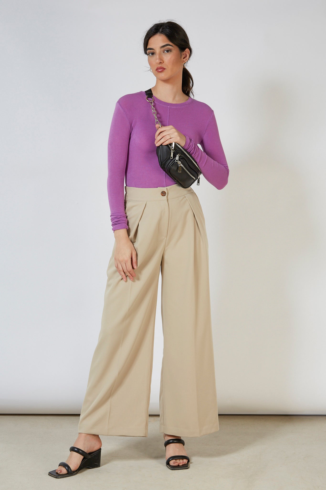 Bright purple fitted long sleeved top_4