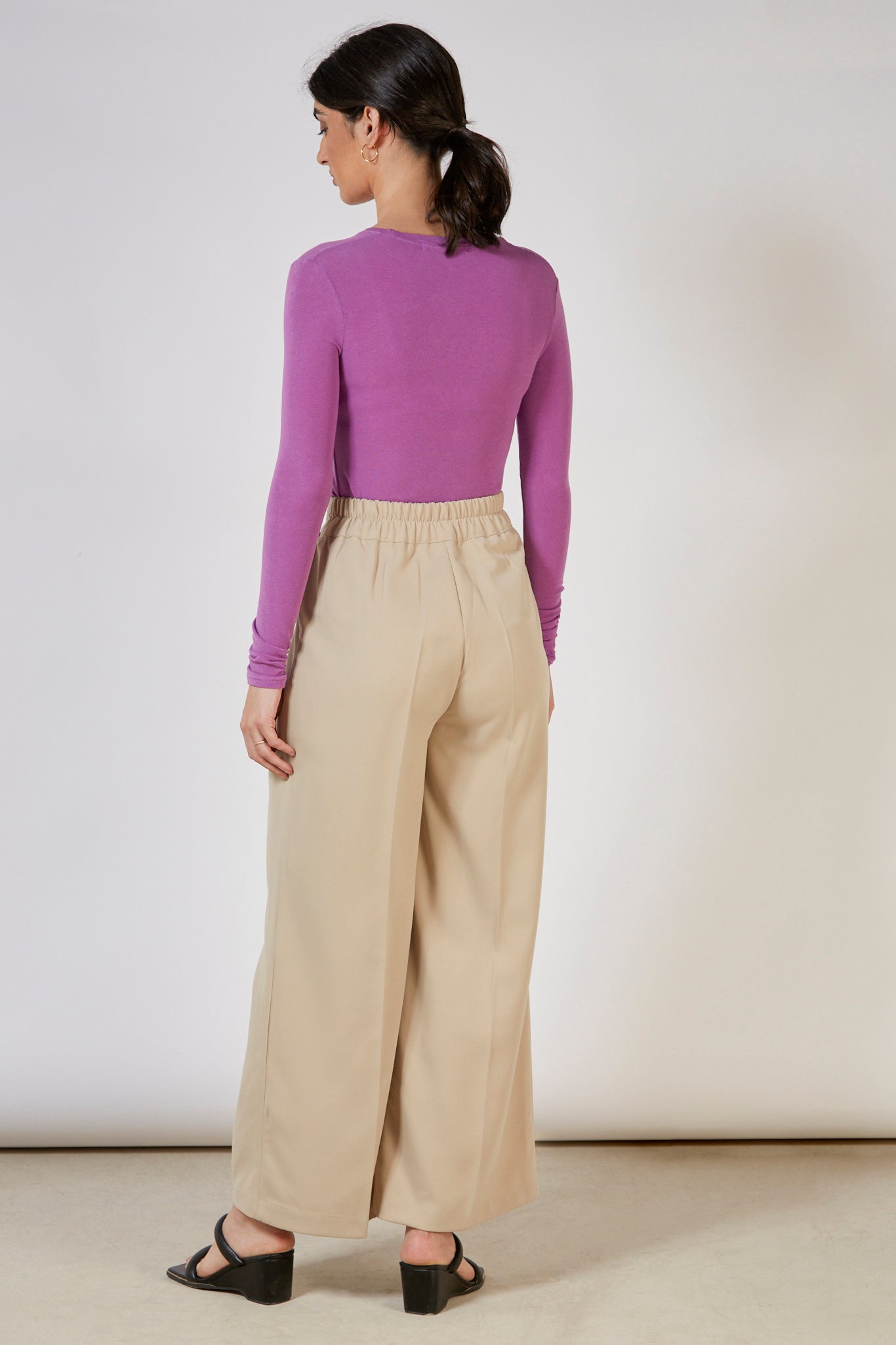 Bright purple fitted long sleeved top_9