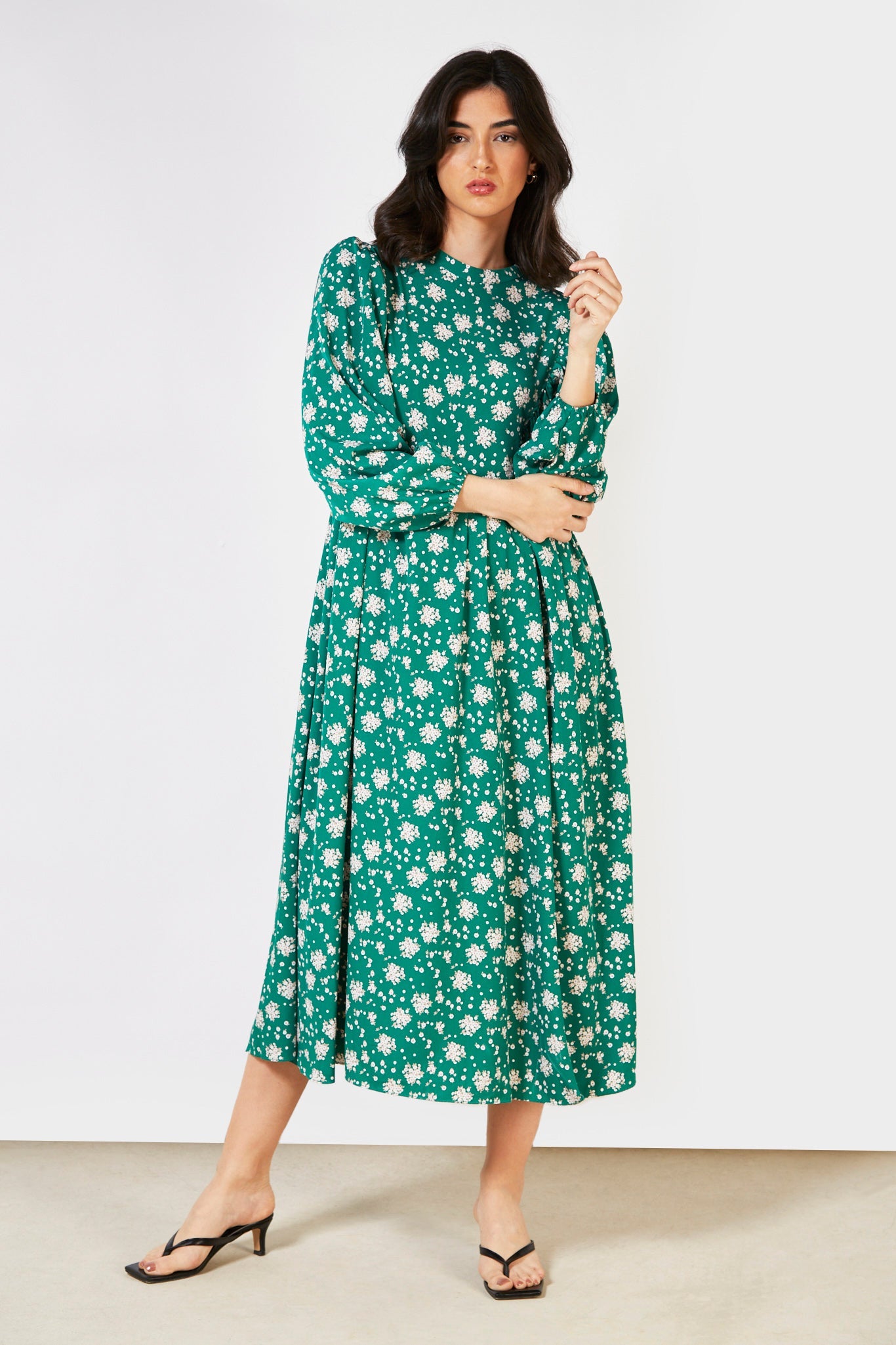 Green printed long sleeved dress_6