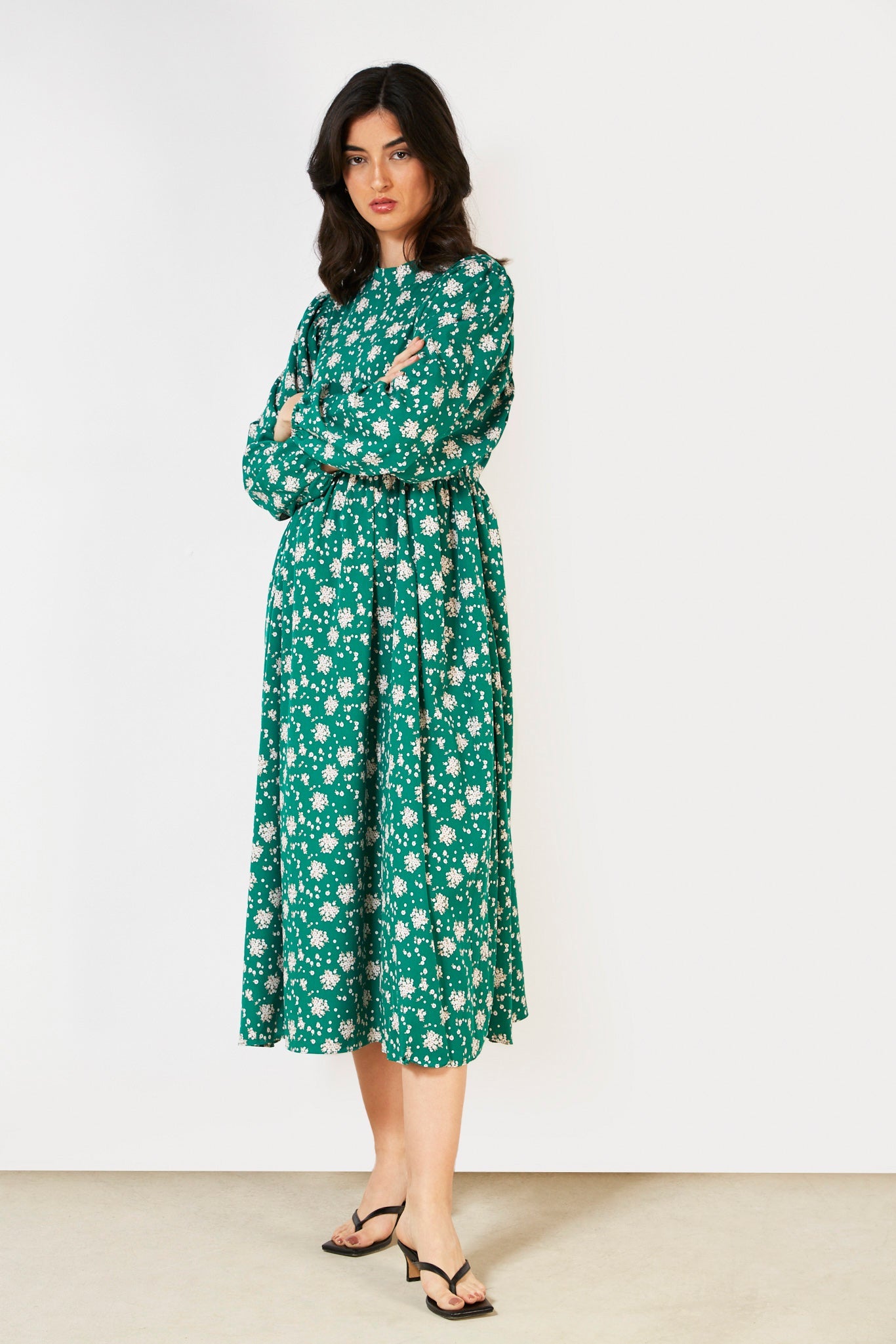 Green printed long sleeved dress_8