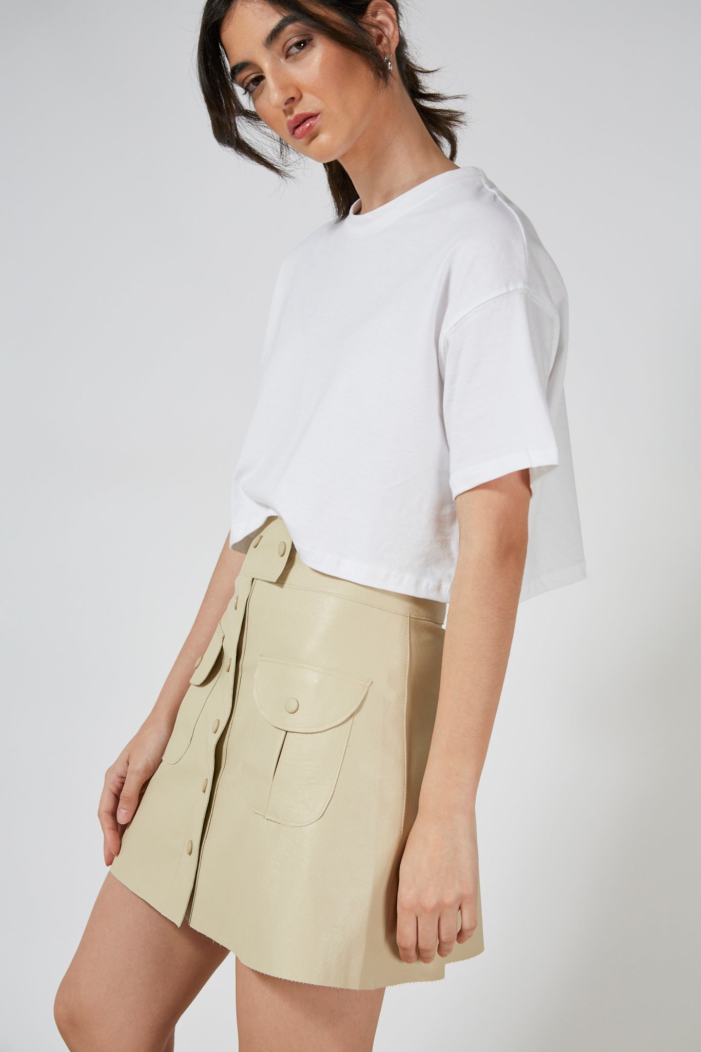 Beige vegan leather pocket front mini skirt_4