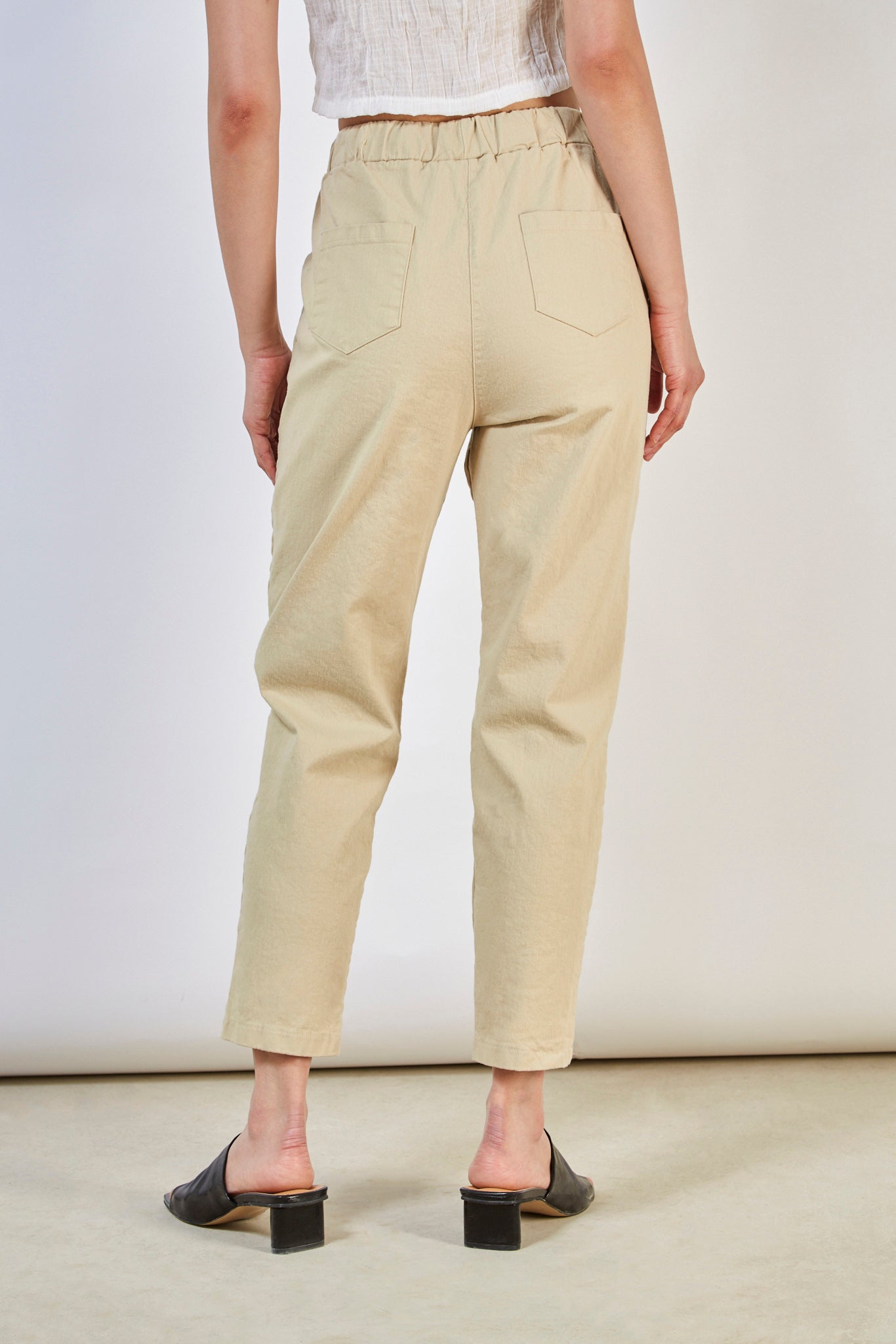 Beige loose fit drawstring trousers_5