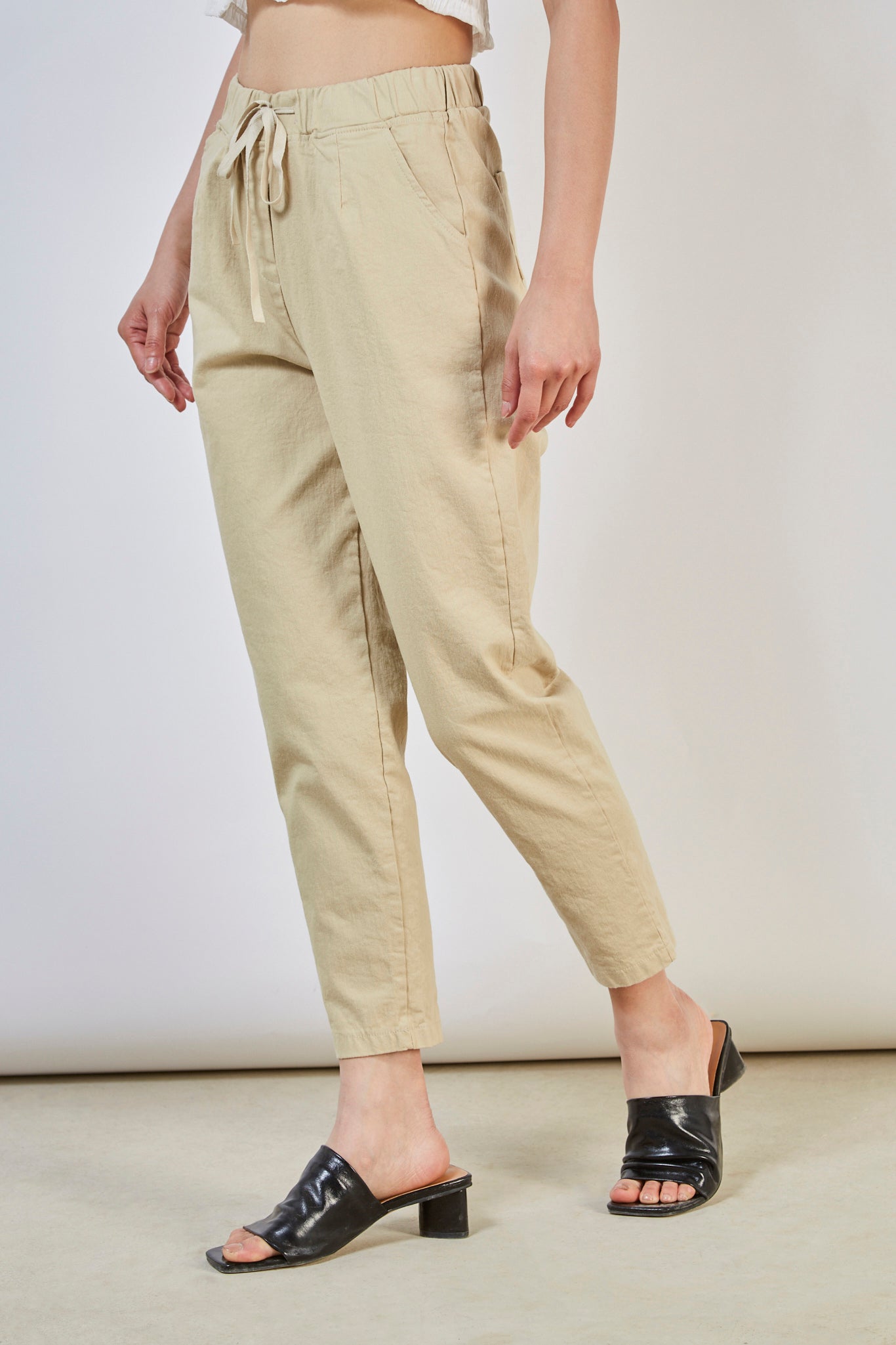 Beige loose fit drawstring trousers_4