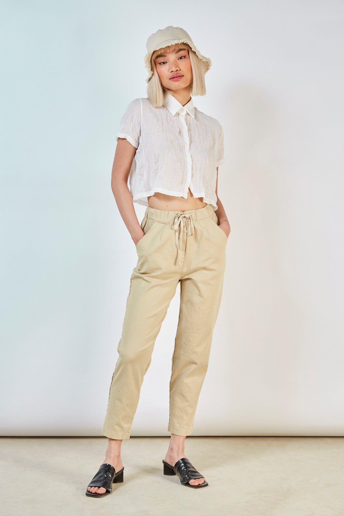 Ivory wrinkle short sleeved button up blouse_4