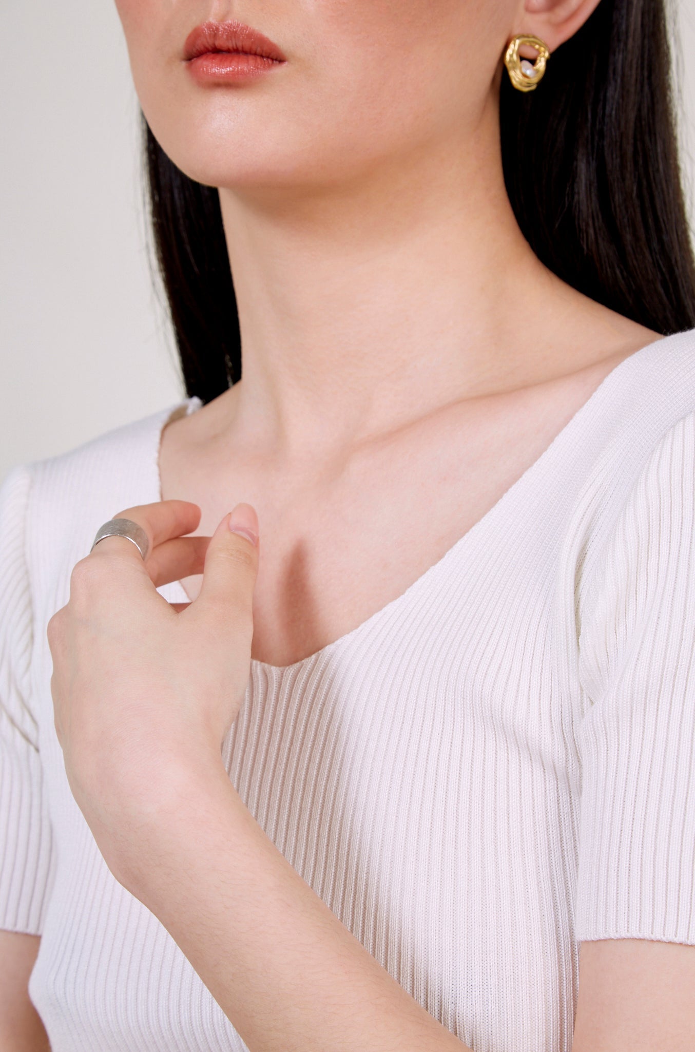 White V neck knit tee_6