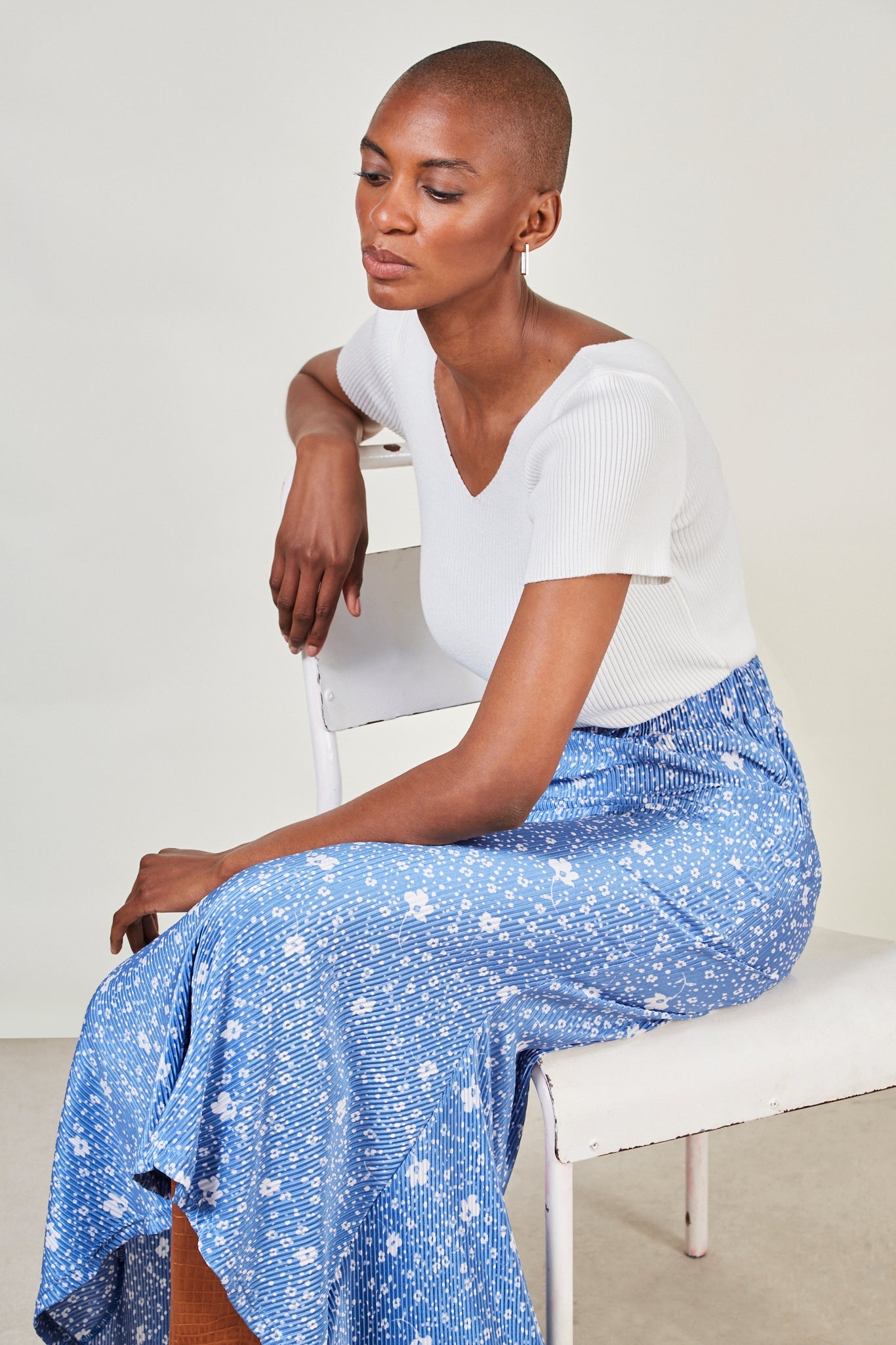 Blue and white floral print ribbed skirt_1