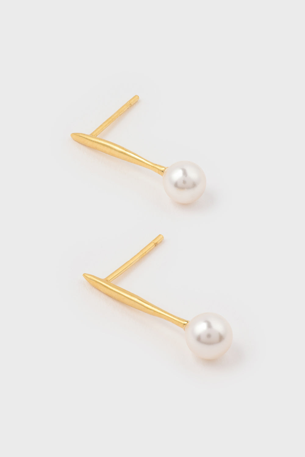 Gold slim bar pearl earrings_3