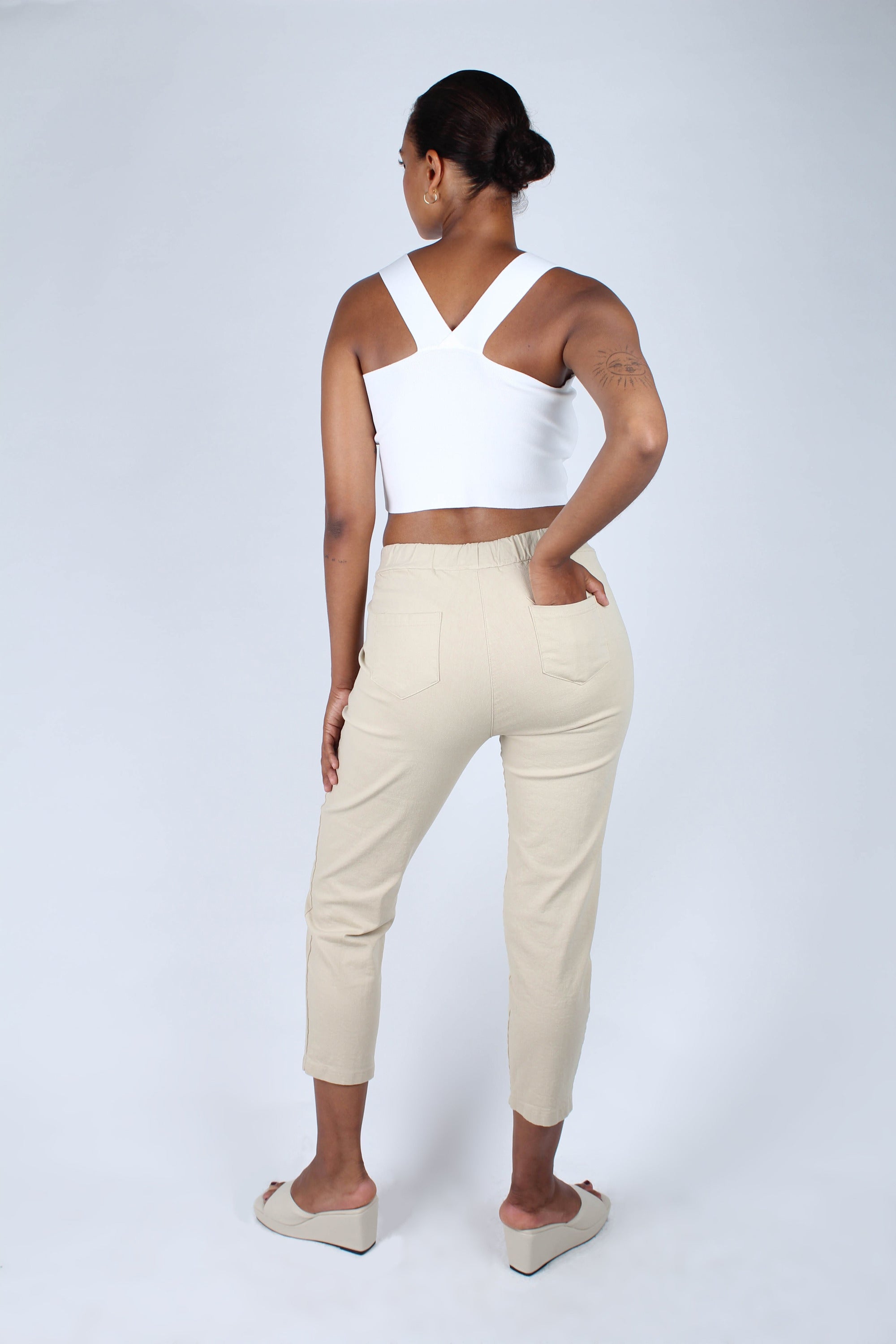 Beige dart front loose fit drawstring trousers_3
