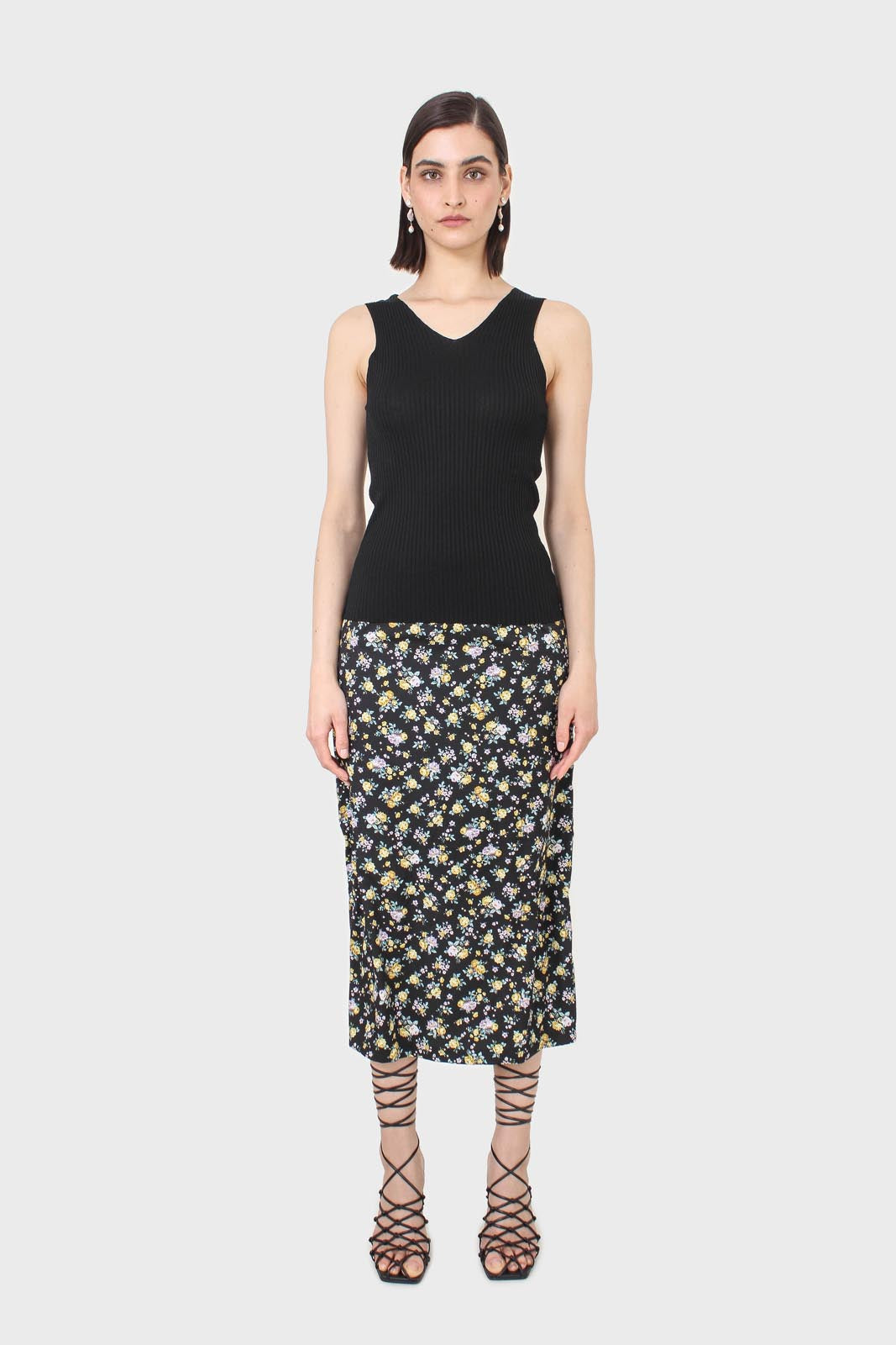 Black ribbed double V-neck knit tank_3