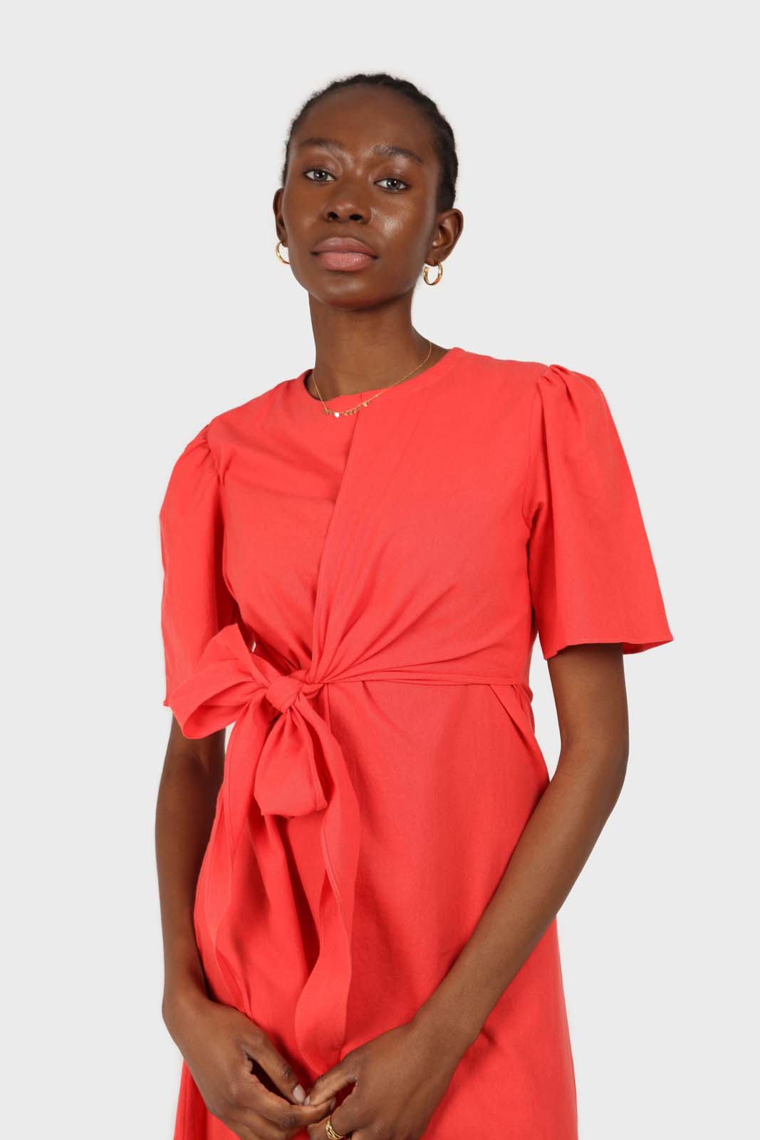 Red tie front short sleeved linen dress_3