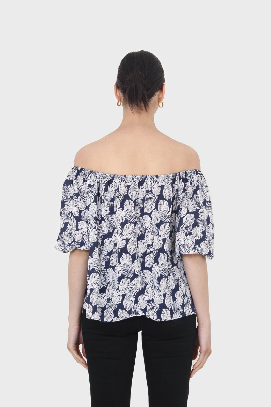 Blue and white floral off shoulder top_2