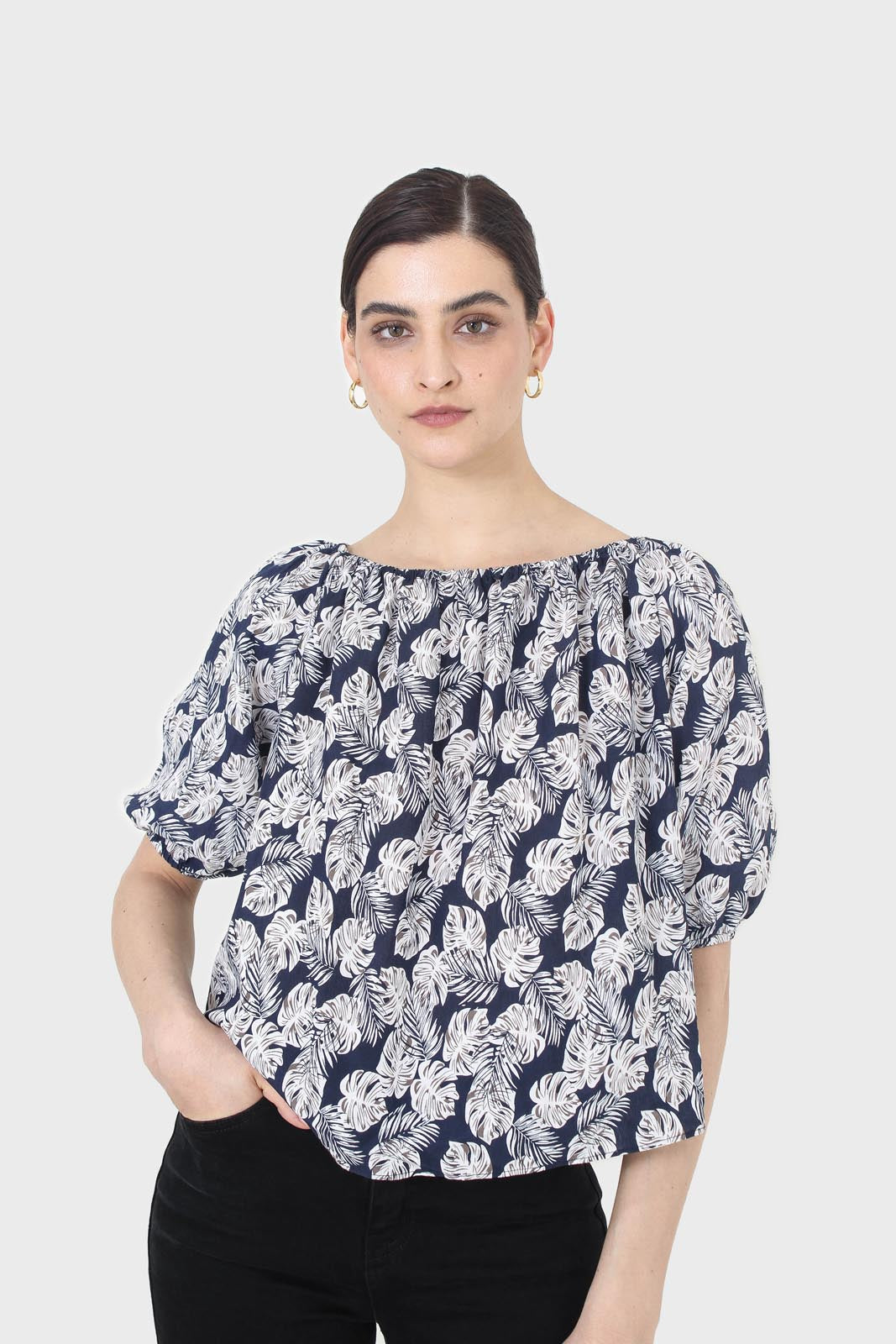 Blue and white floral off shoulder top_7