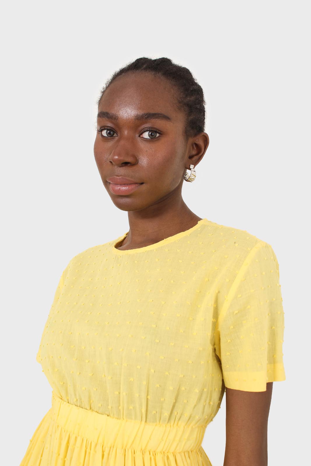 Yellow textured short sleeved maxi dress_9
