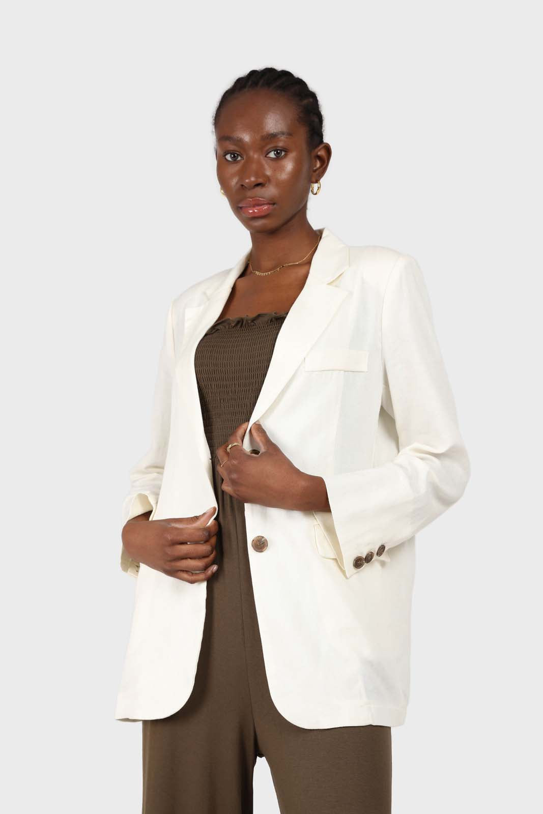White single breasted tailored blazer_3
