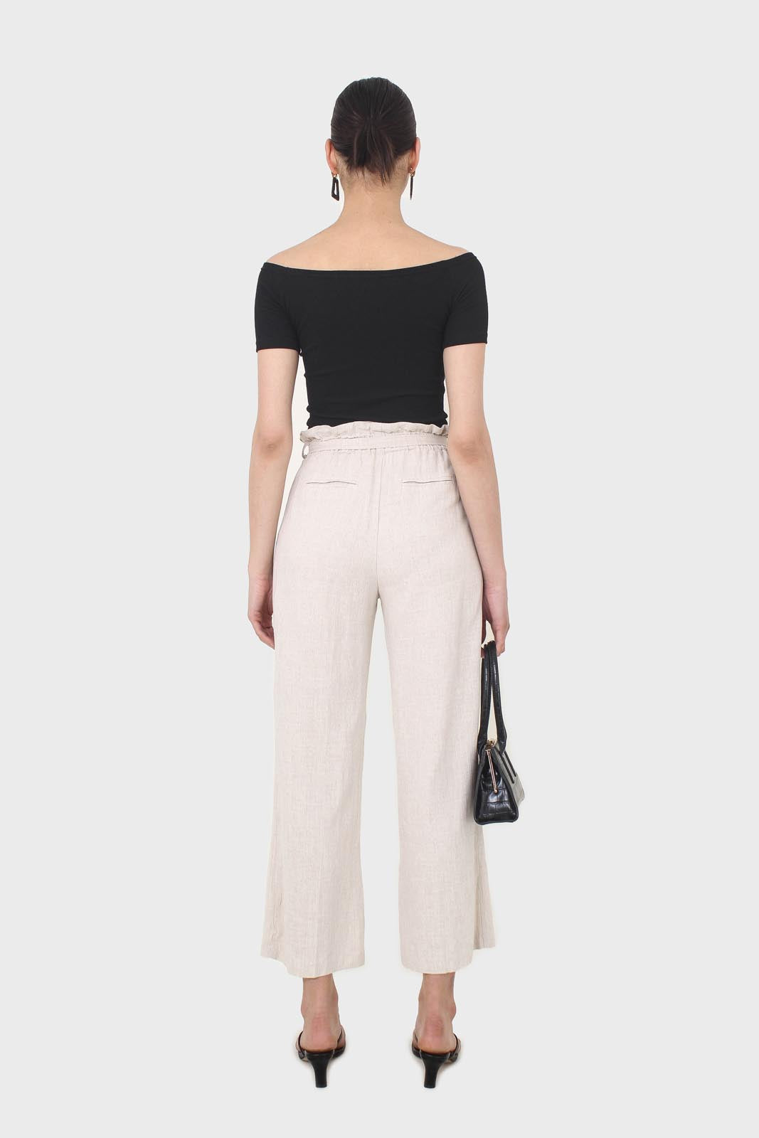 Black side shirring off shoulder tee_6