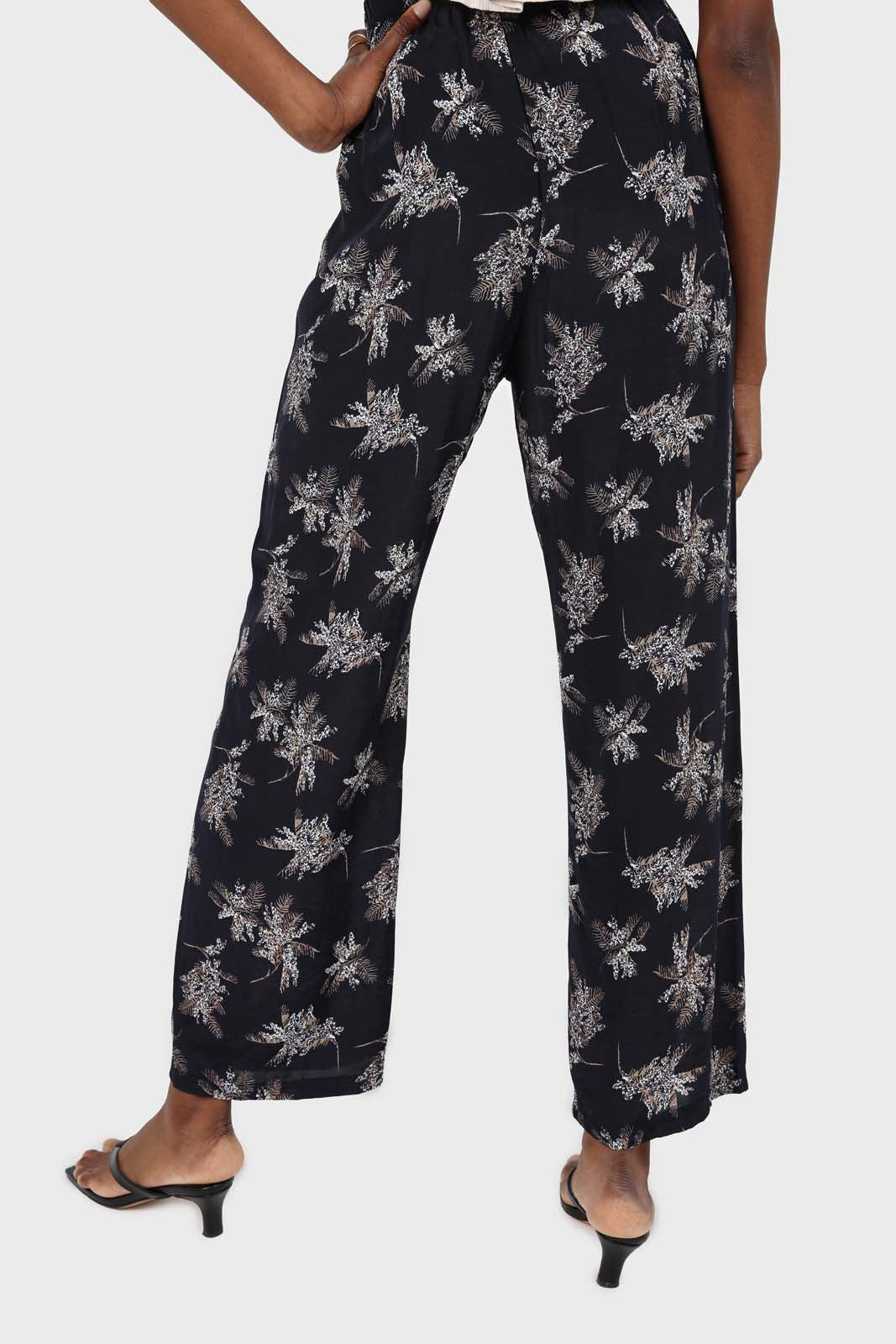 Navy and white floral wide leg trousers_4