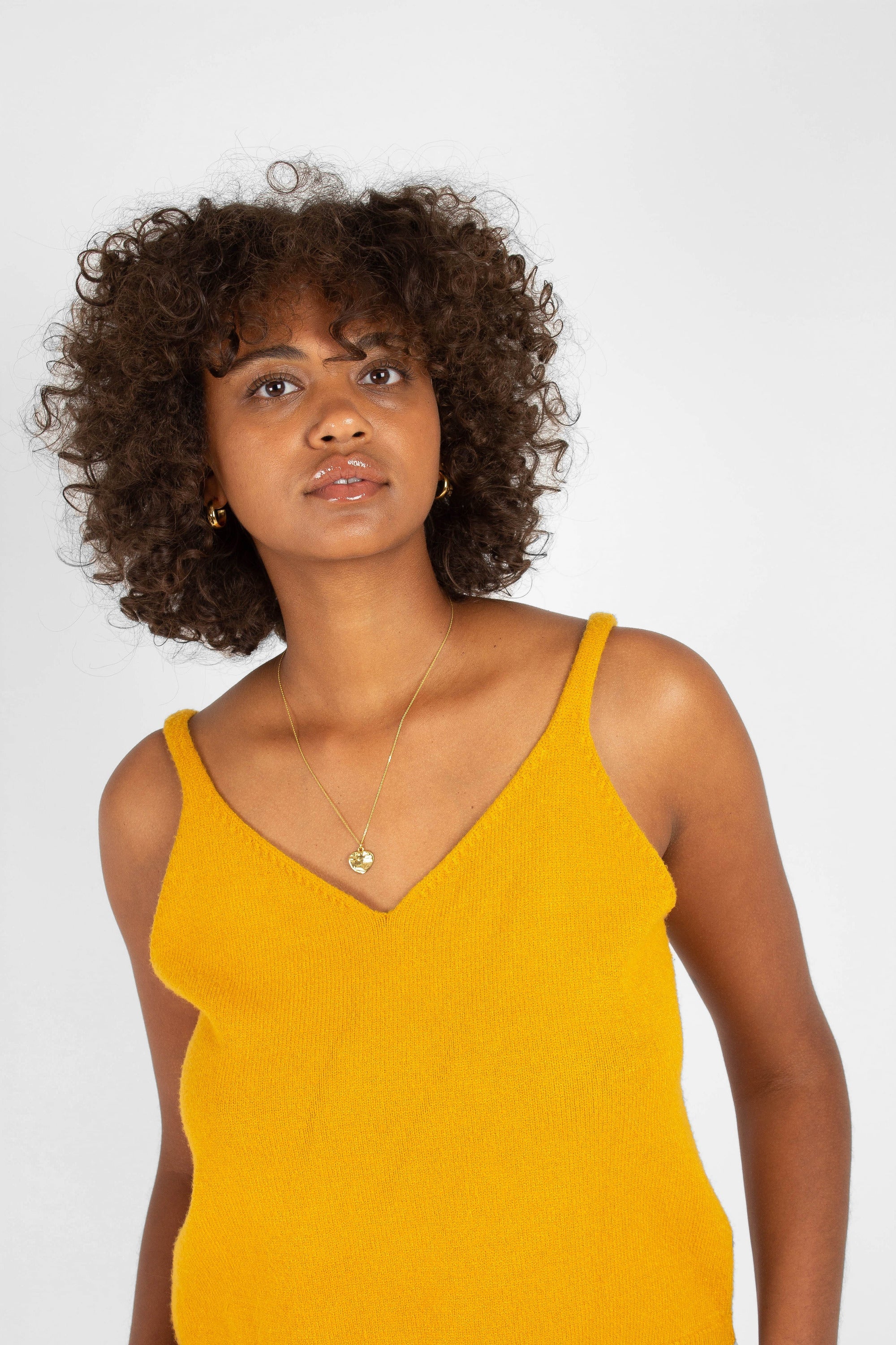 Mustard soft V-neck knit tank_3