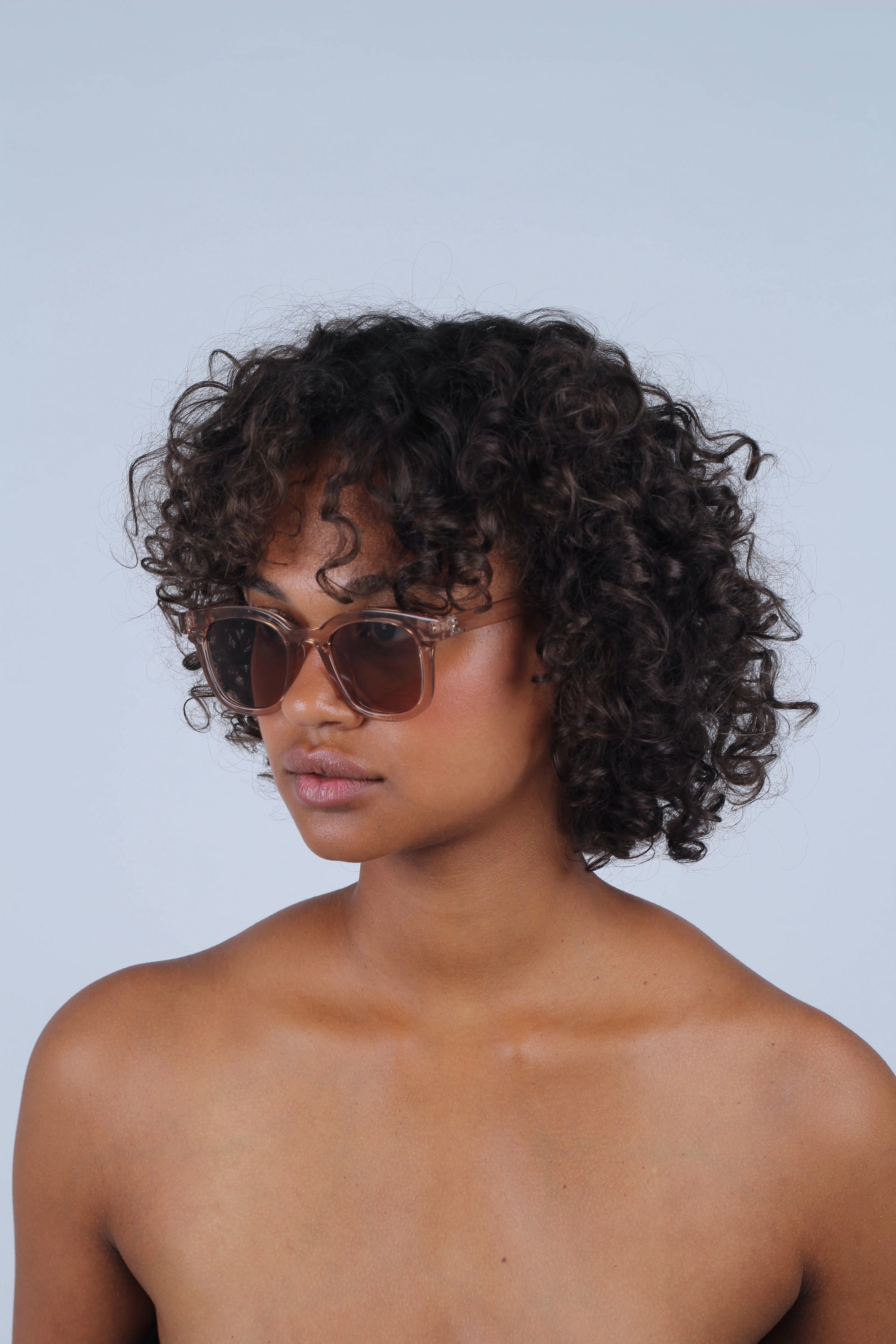 Beige thick square frame sunglasses_3