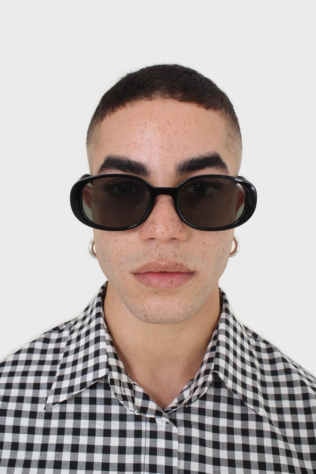 All black thick oval frame sunglasses_2